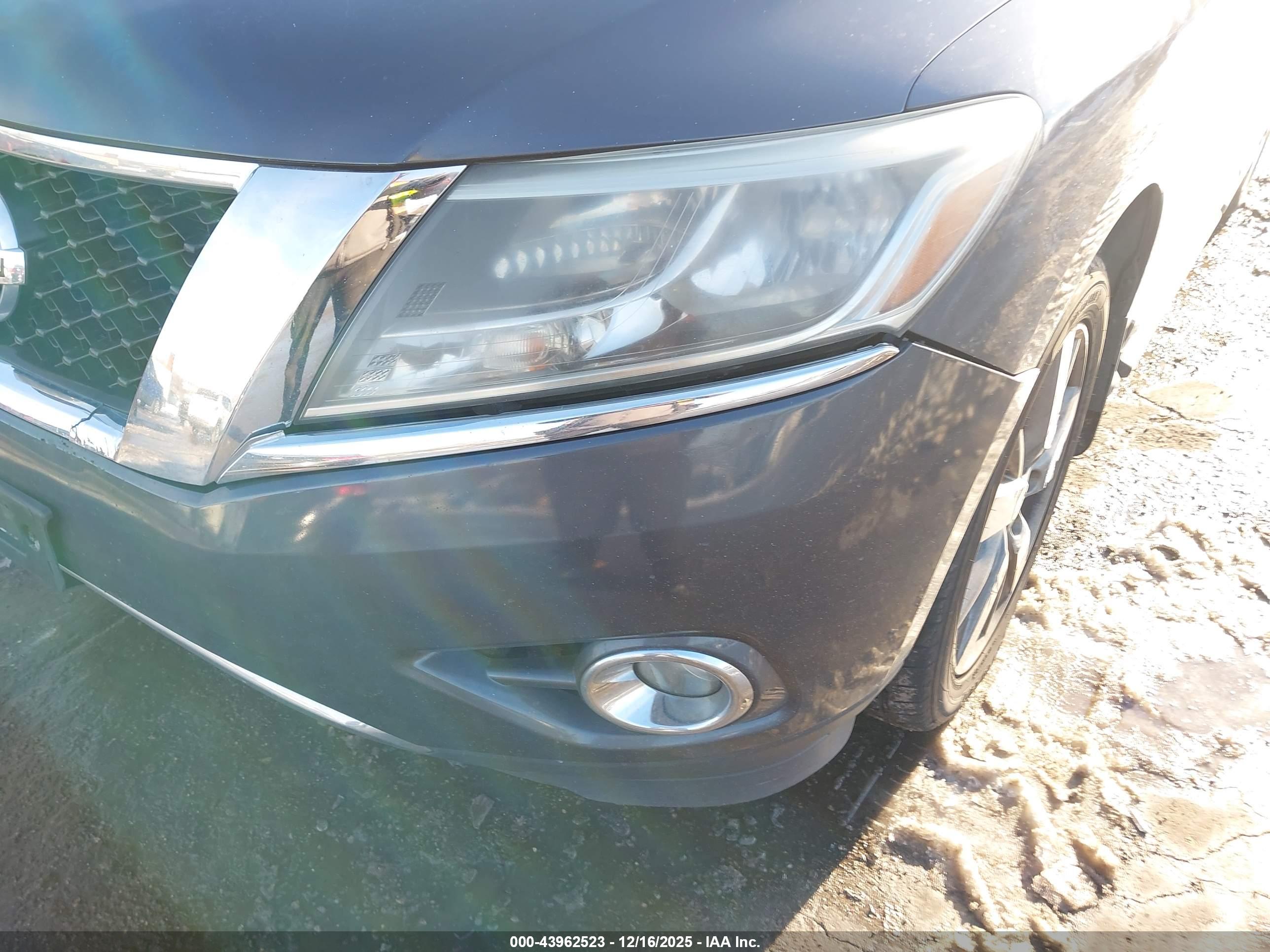 NISSAN PATHFINDER image 6