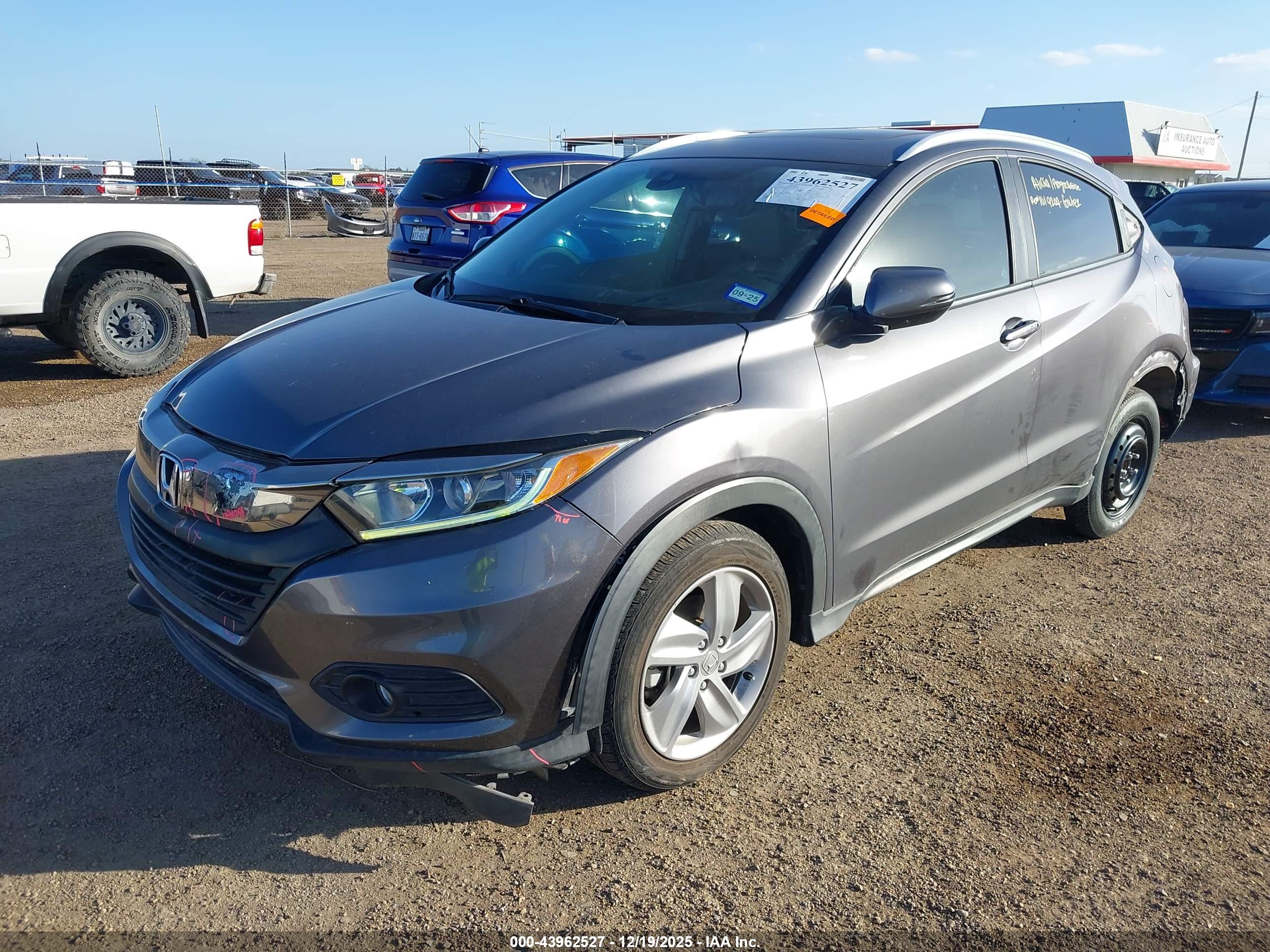 HONDA HR-V image 2