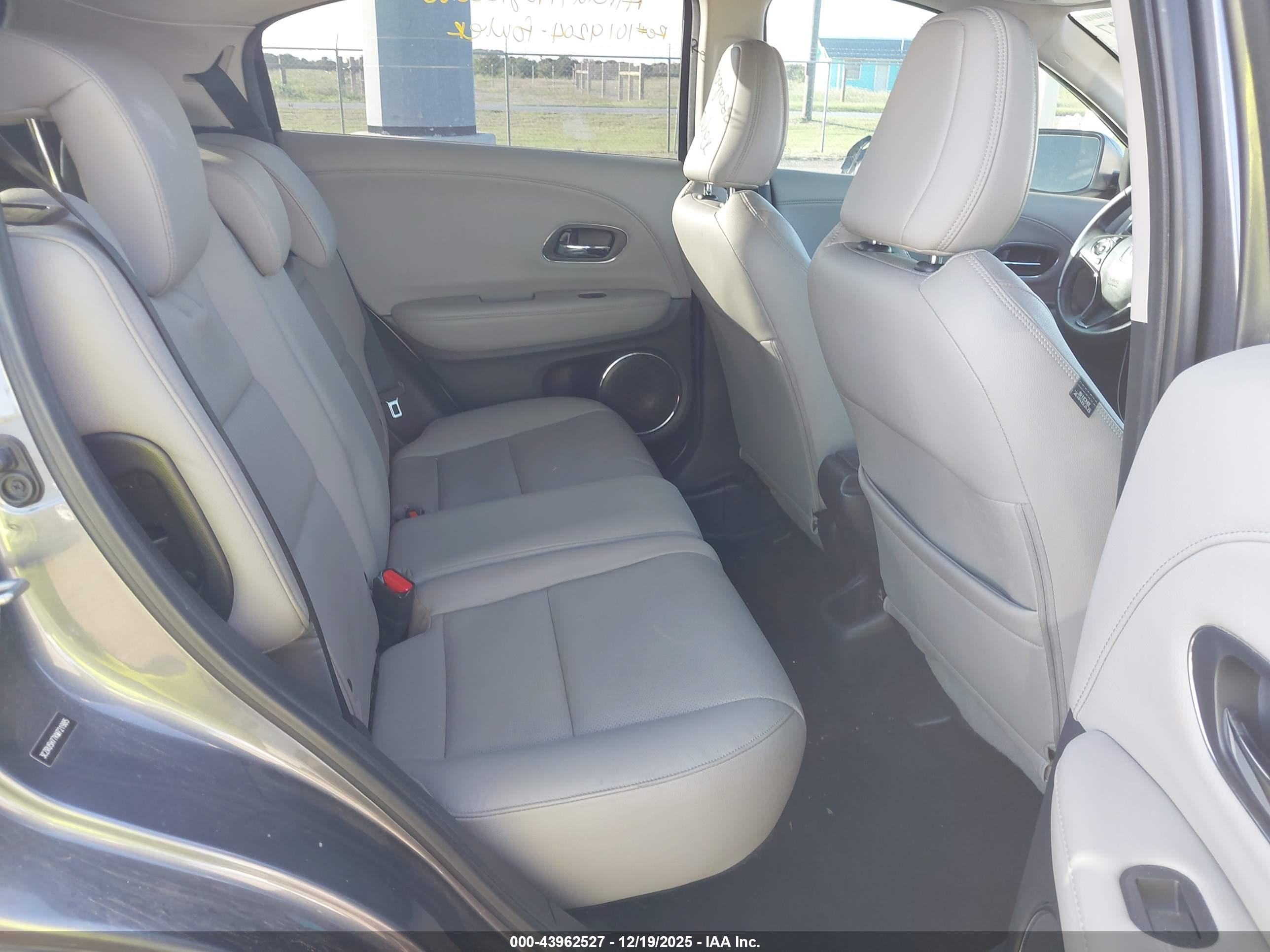HONDA HR-V image 8