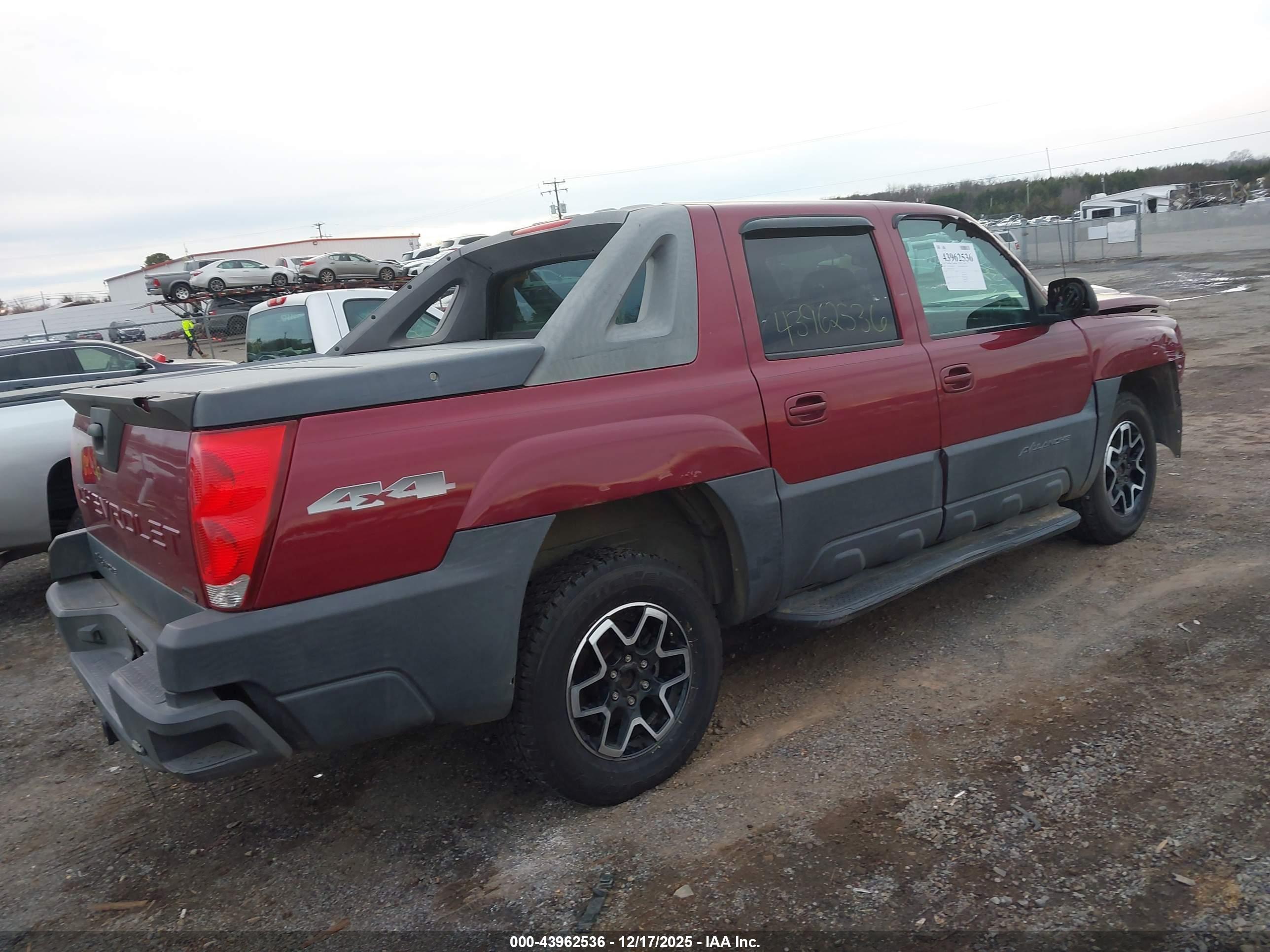 CHEVROLET AVALANCHE image 4