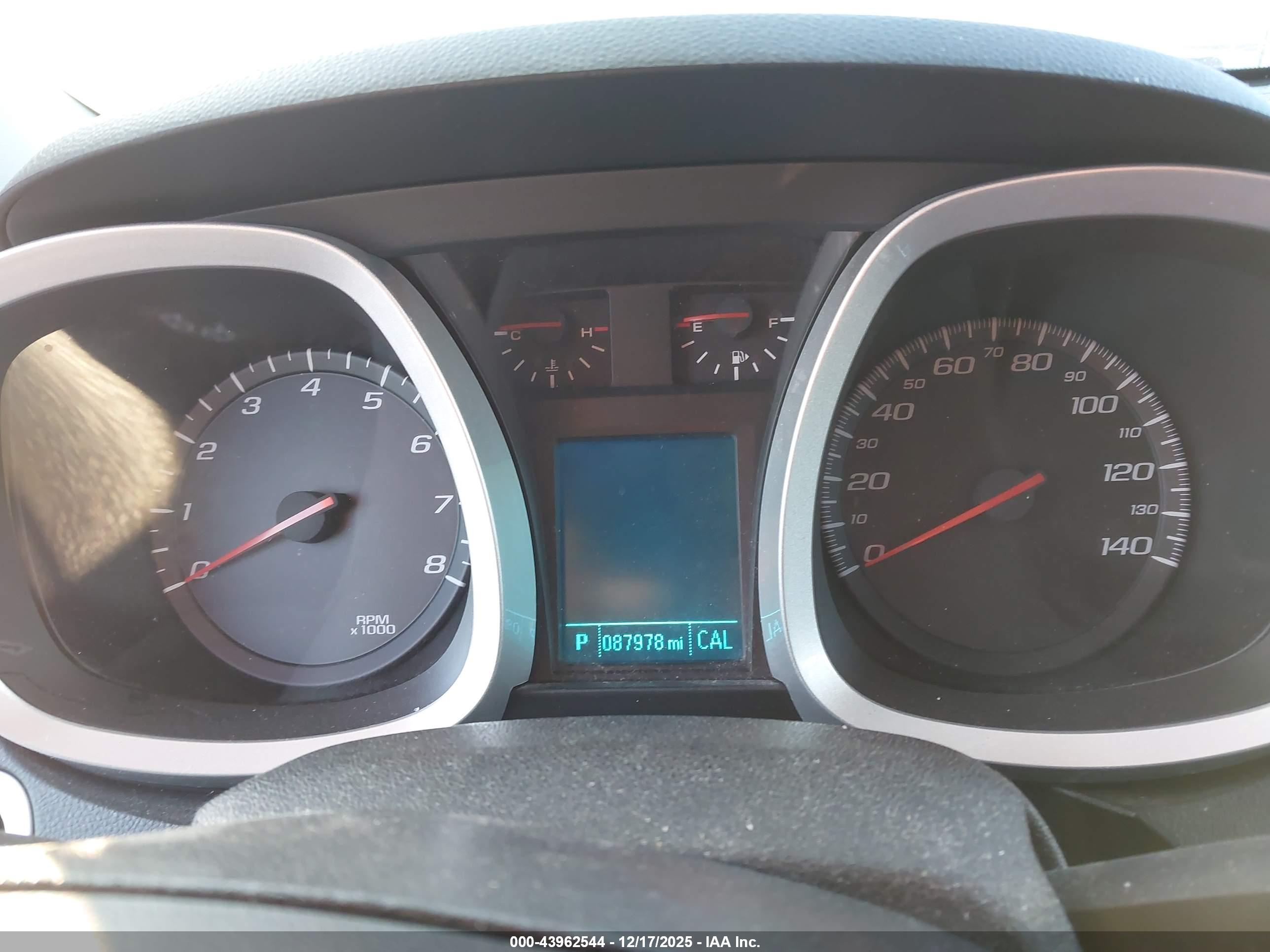 CHEVROLET EQUINOX image 7