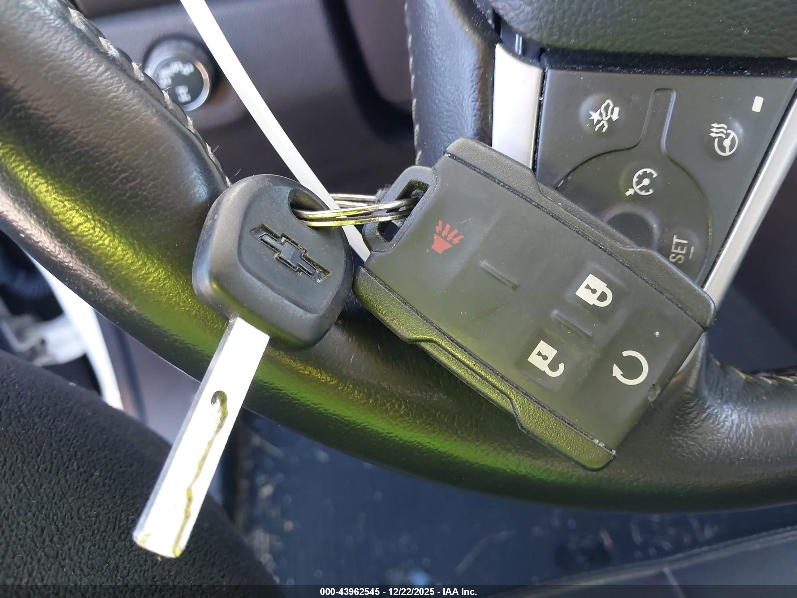 CHEVROLET COLORADO image 11