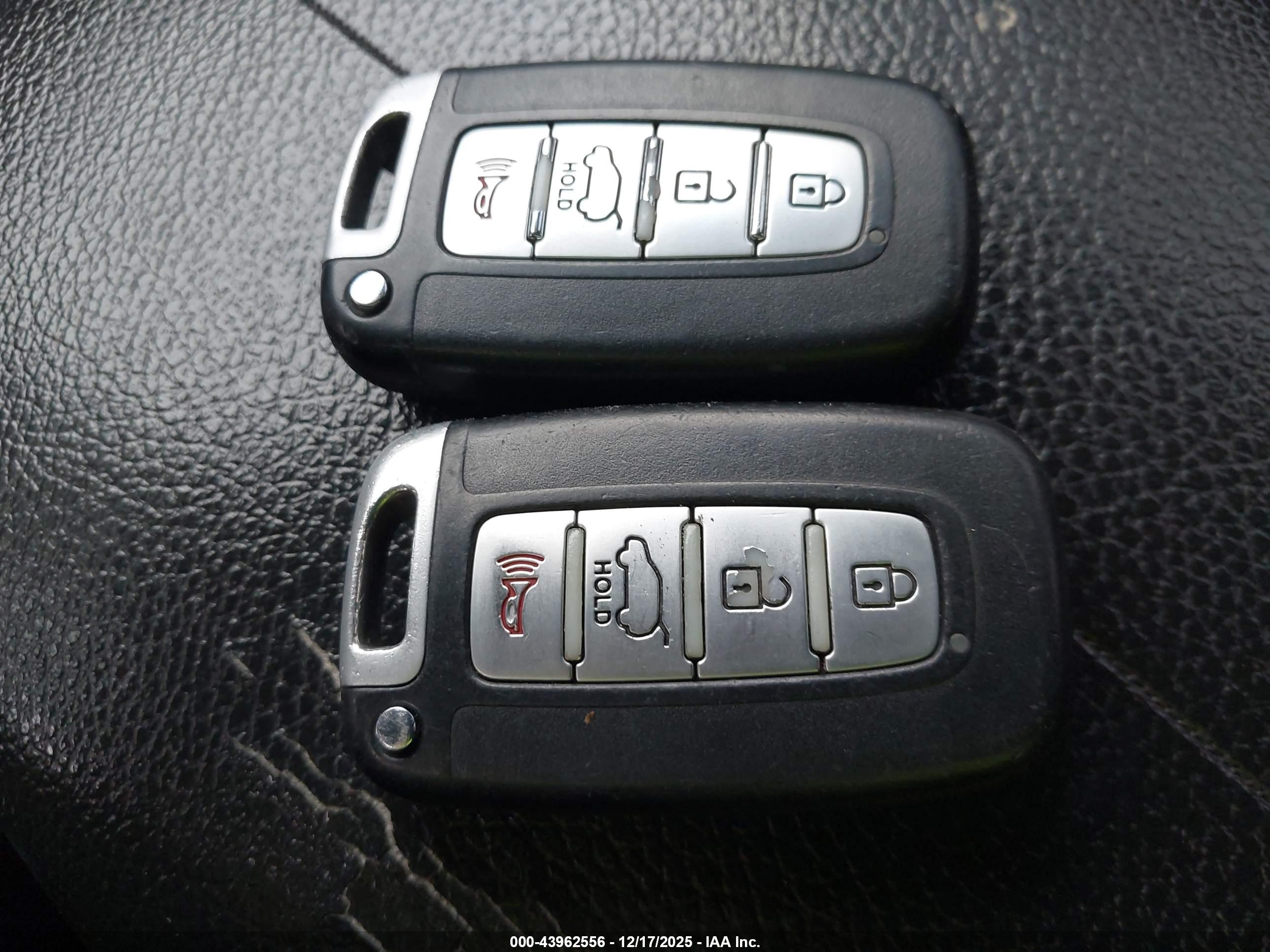 KIA SORENTO image 11