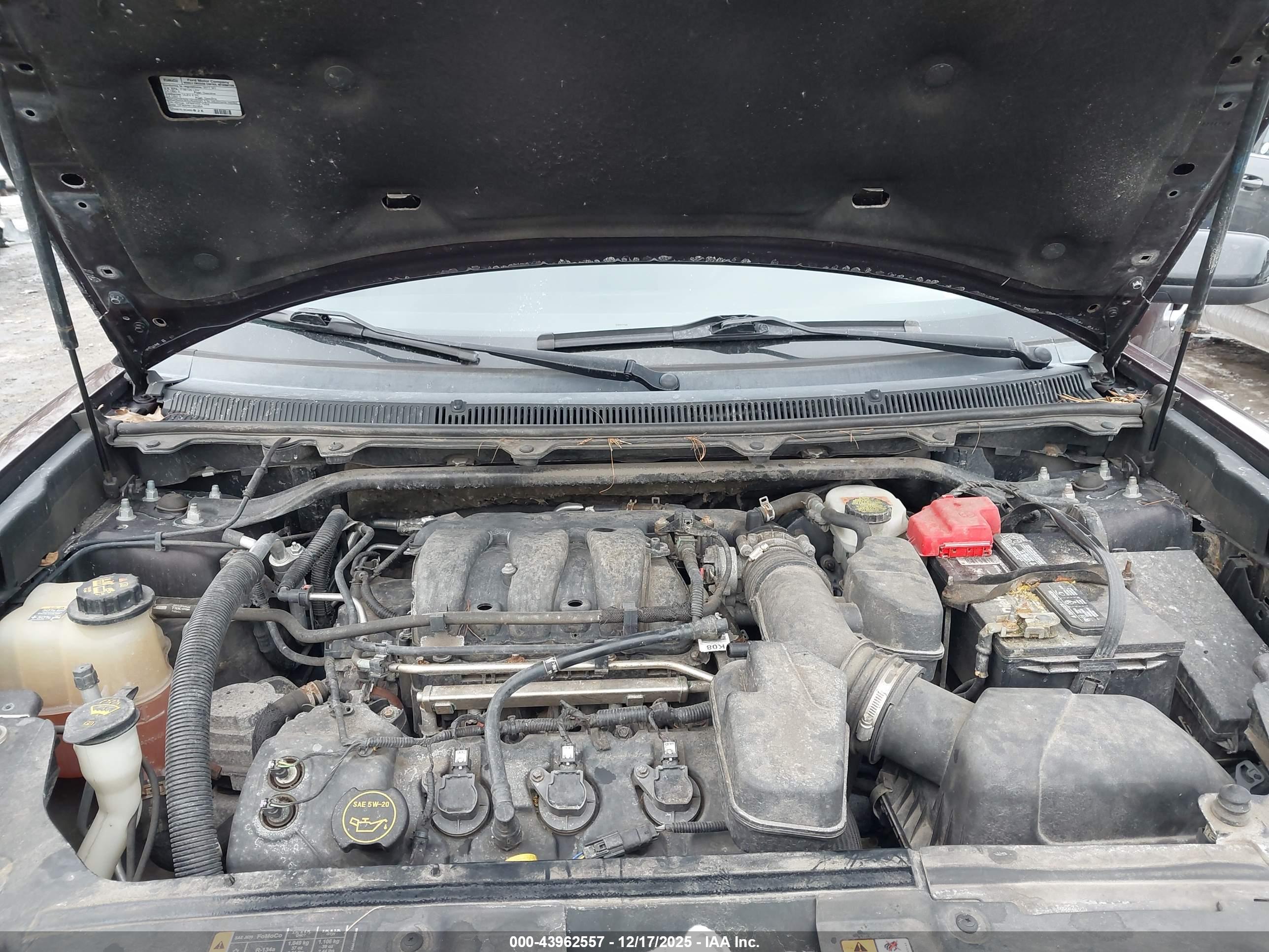 FORD FLEX image 10
