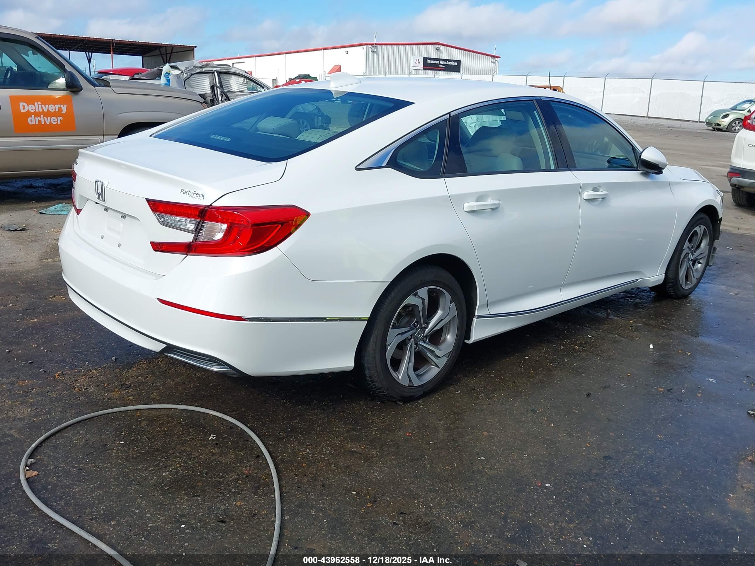 HONDA ACCORD image 4