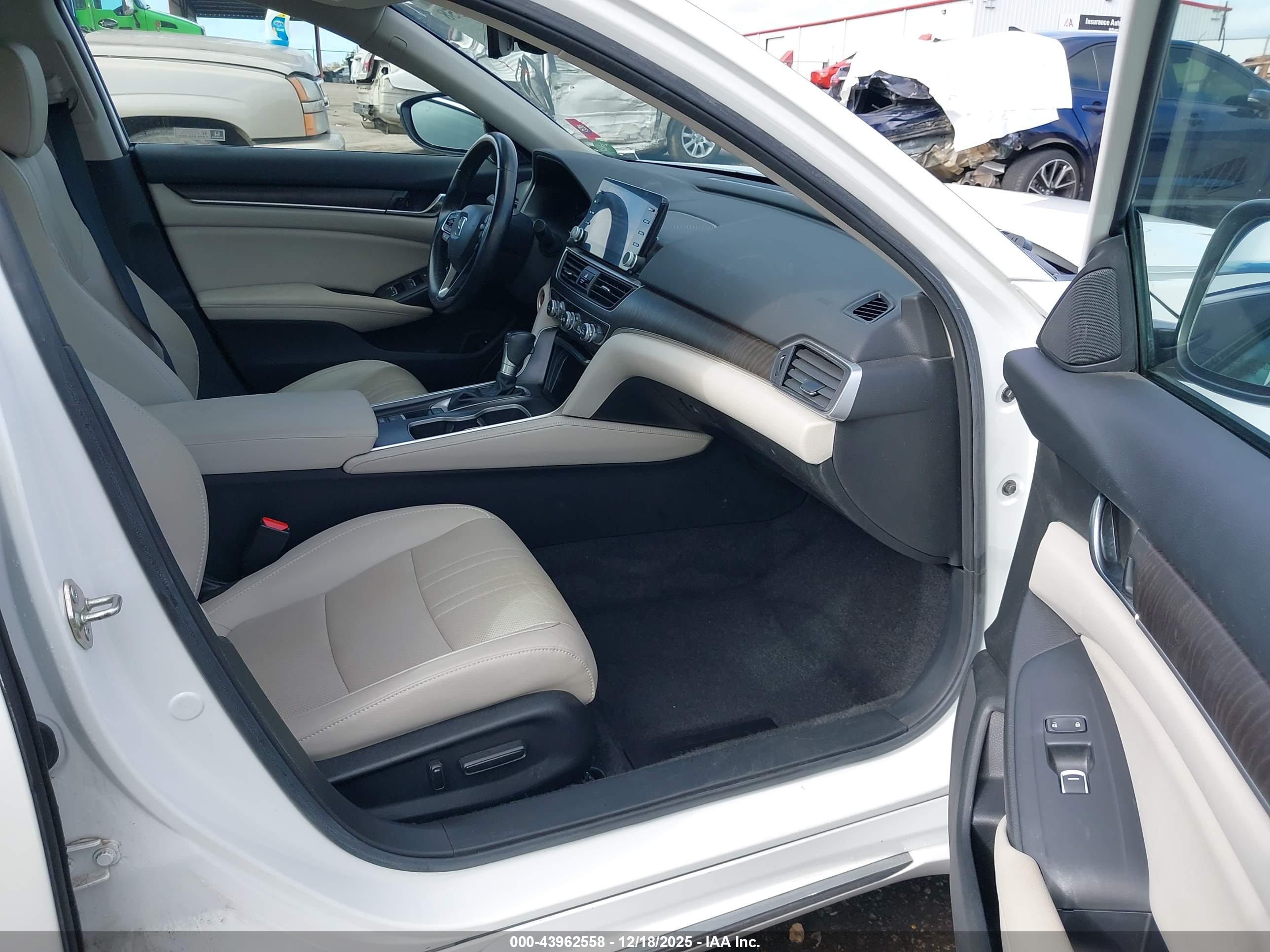HONDA ACCORD image 5