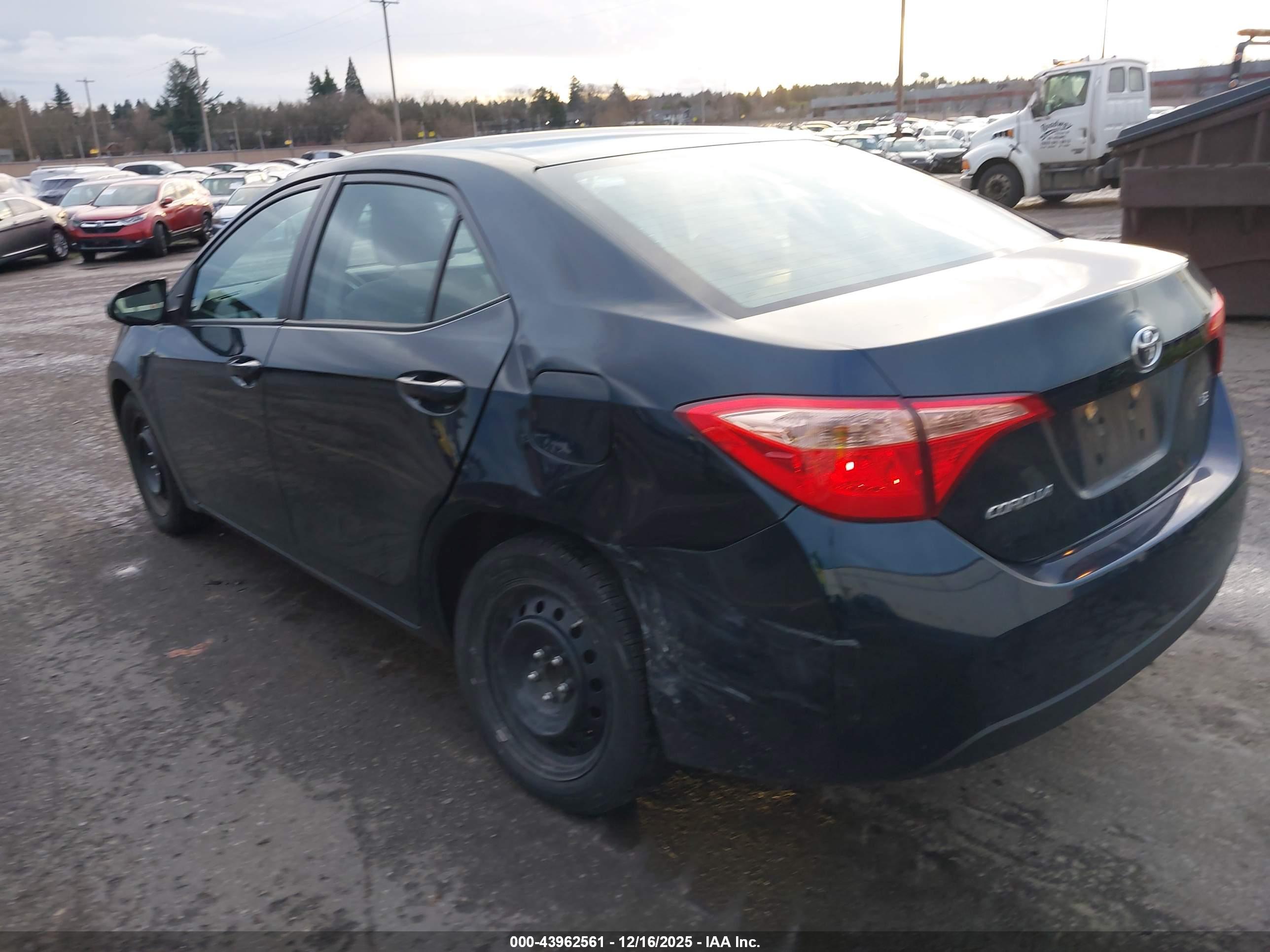 TOYOTA COROLLA image 3