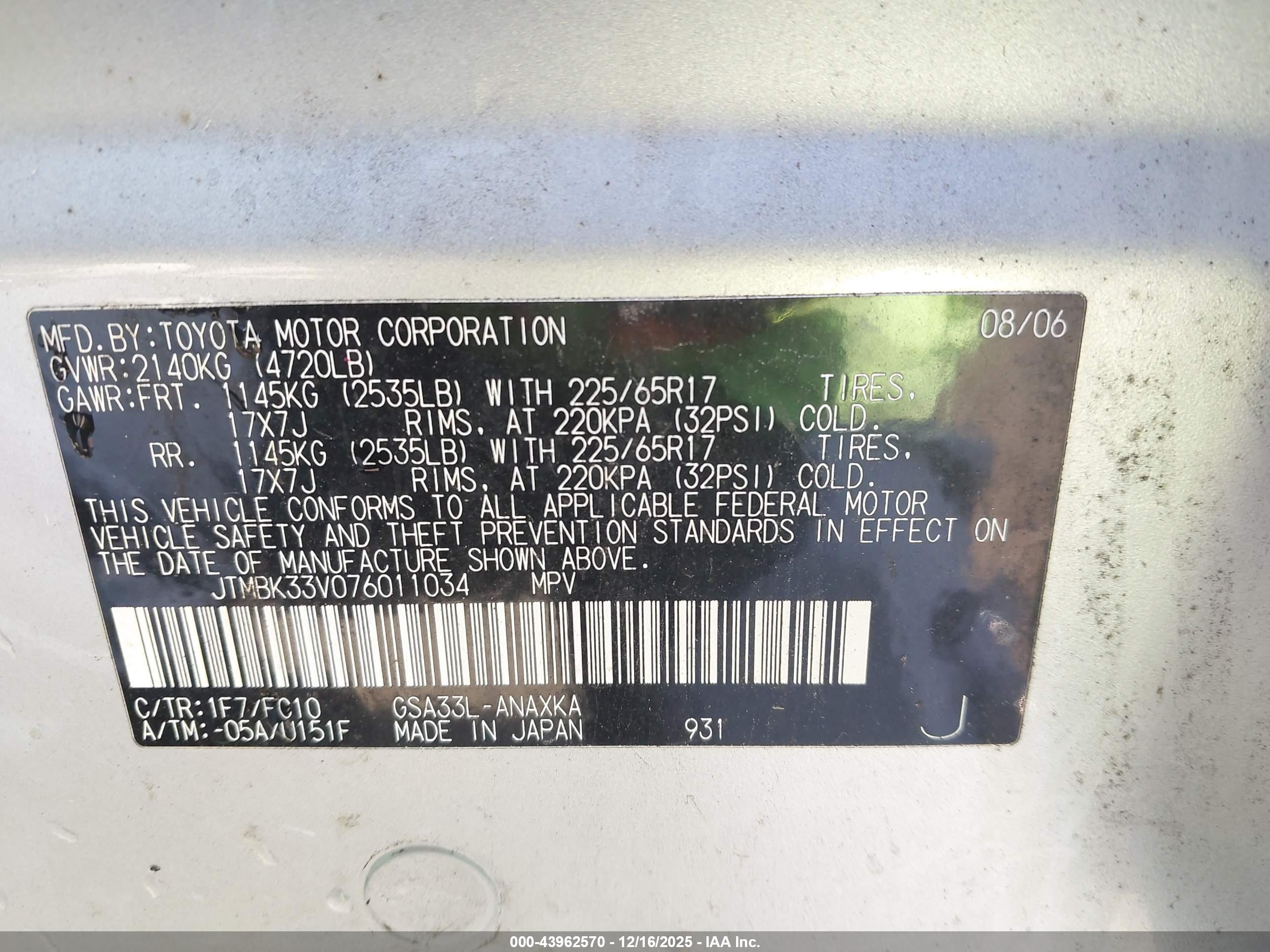 TOYOTA RAV4 image 9