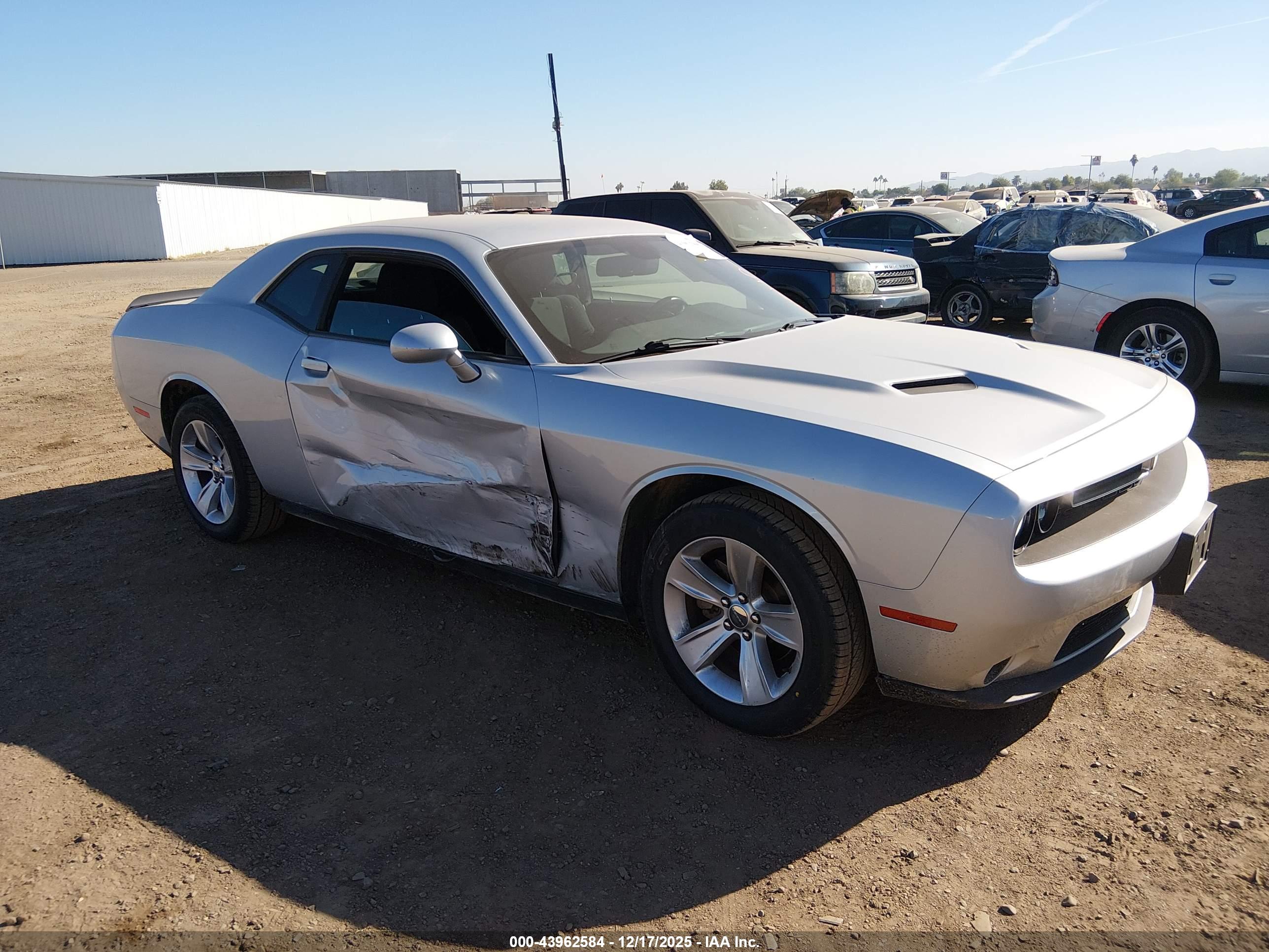 DODGE CHALLENGER image 6