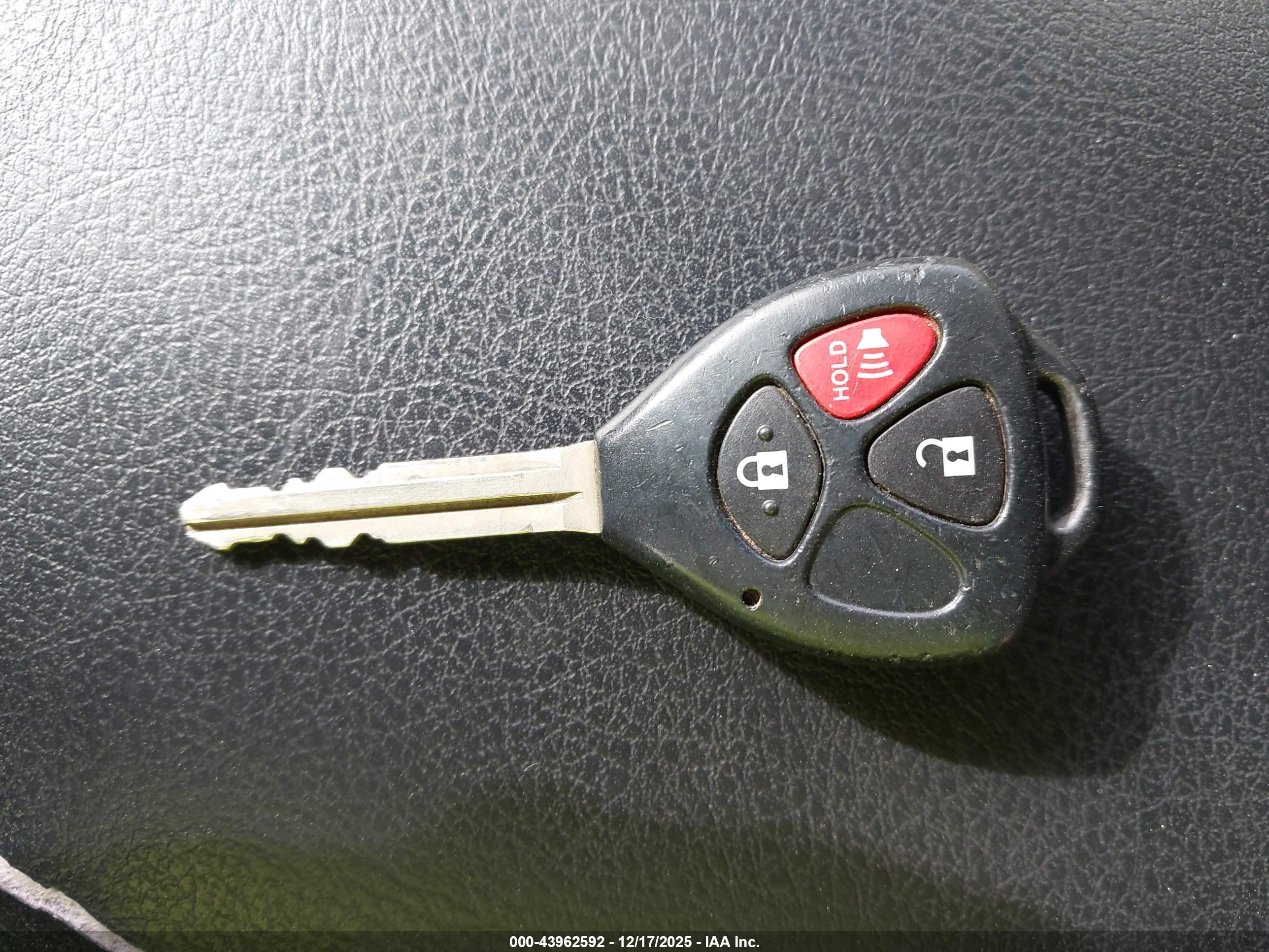 TOYOTA 4RUNNER image 11