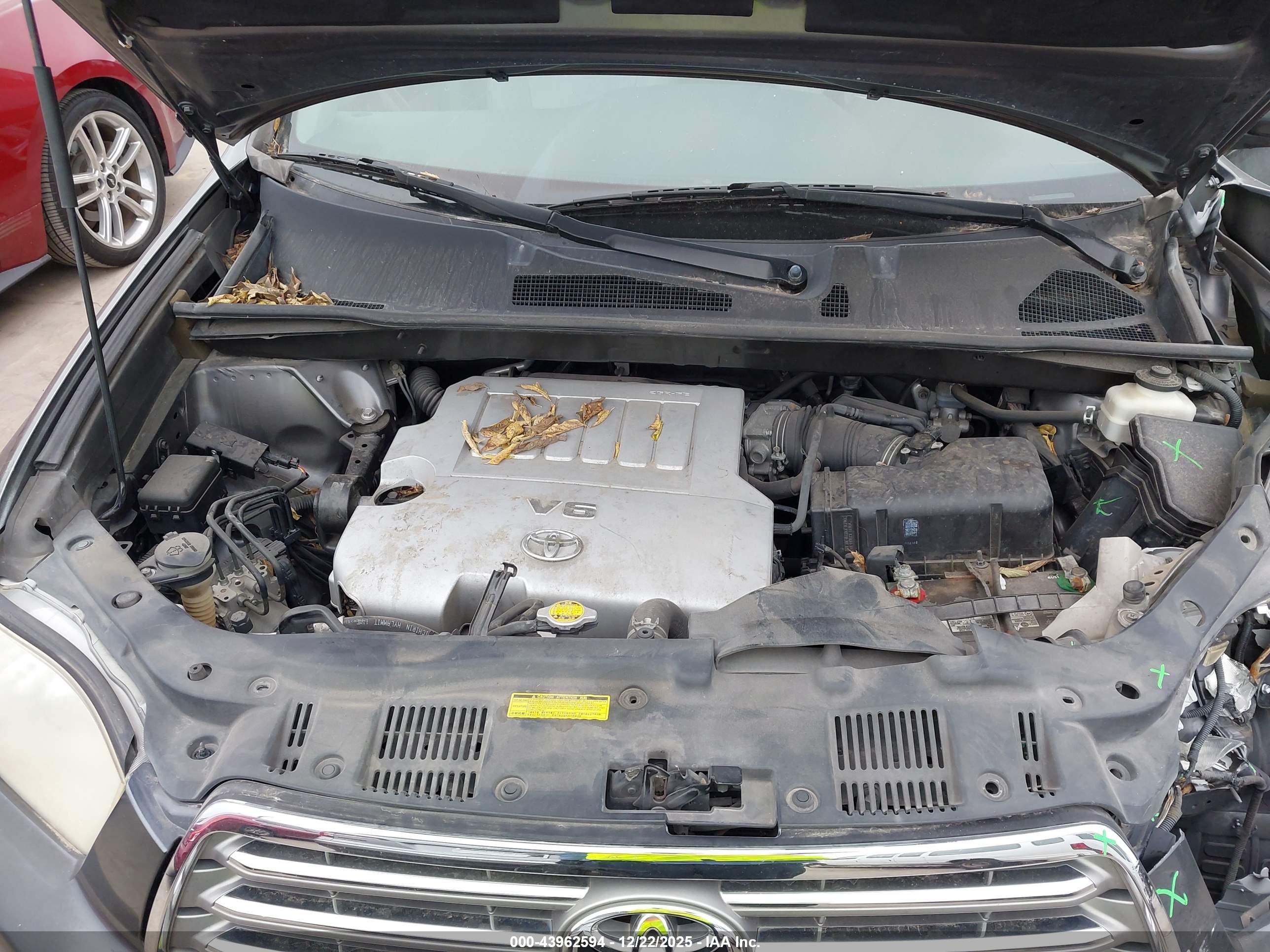 TOYOTA HIGHLANDER image 10