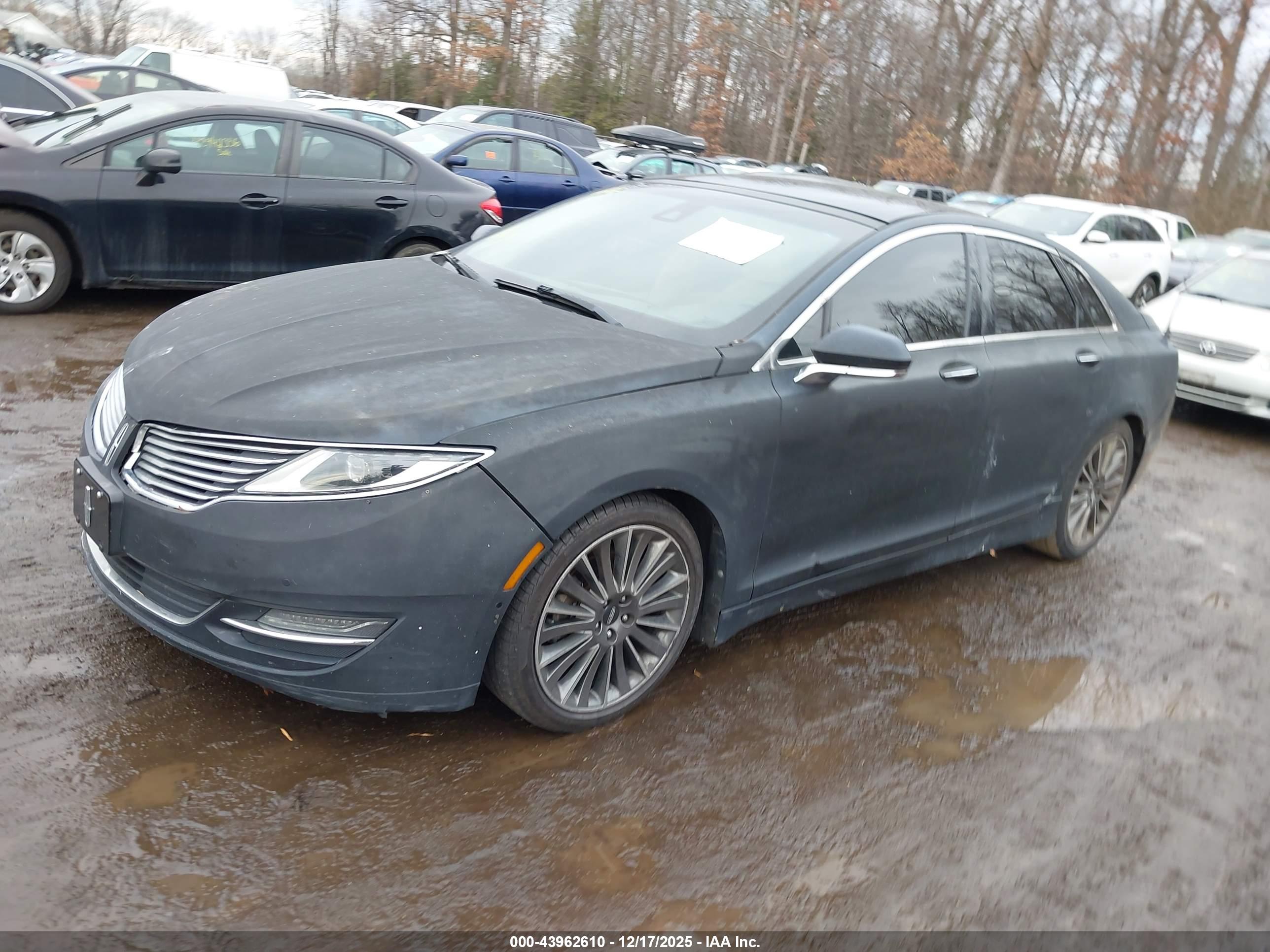 LINCOLN MKZ image 2