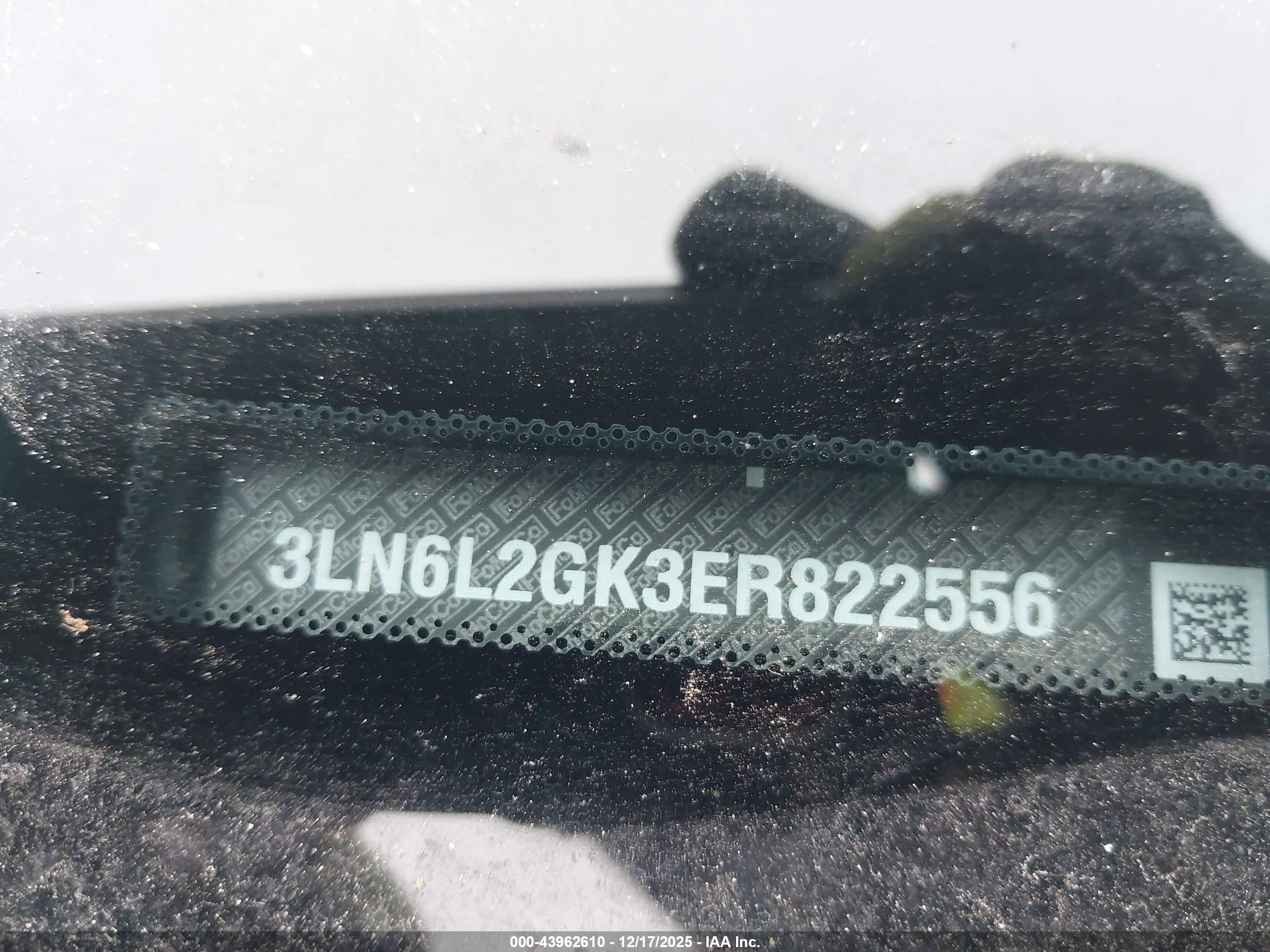 LINCOLN MKZ image 9