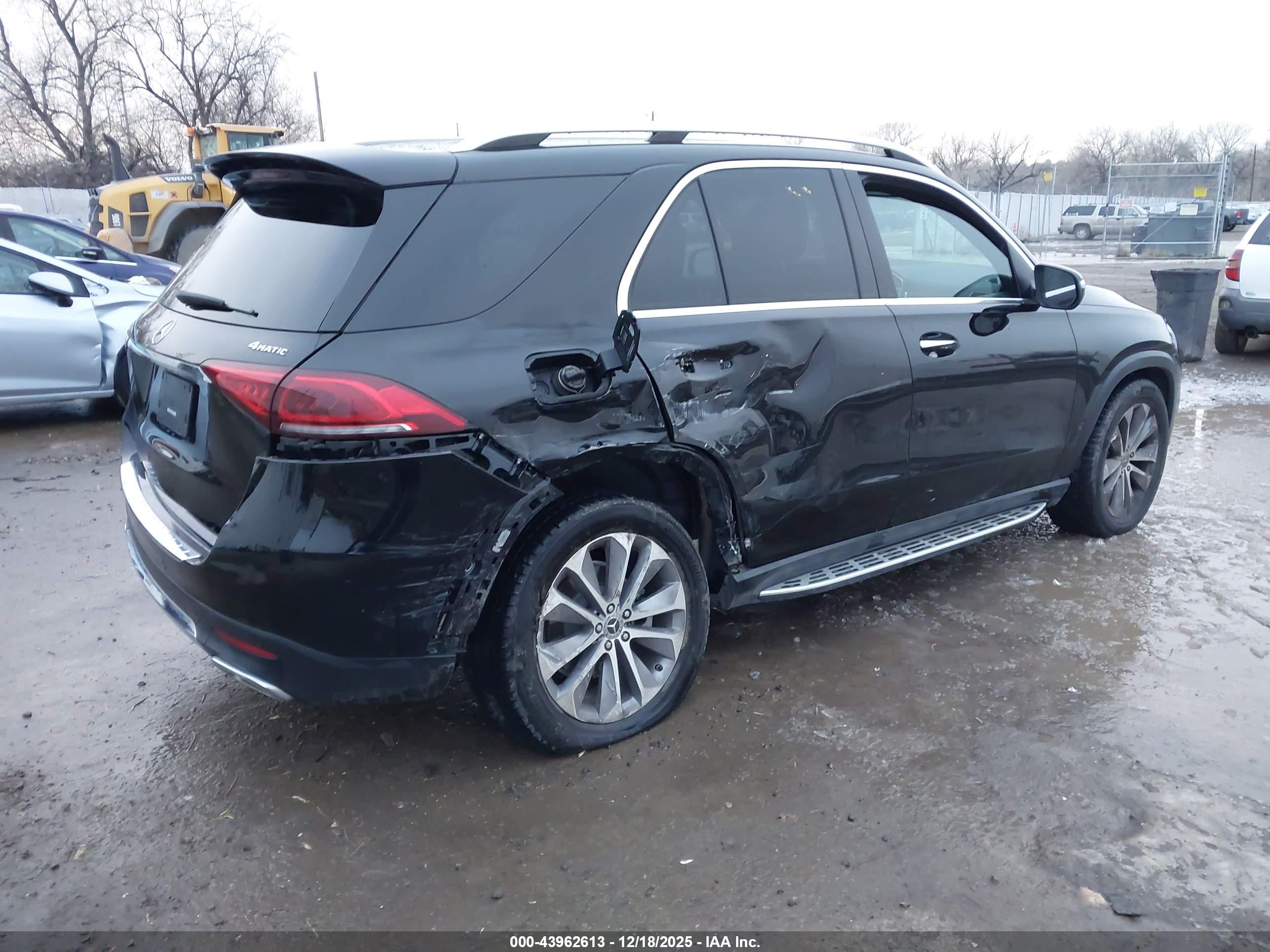 MERCEDES-BENZ GLE image 4