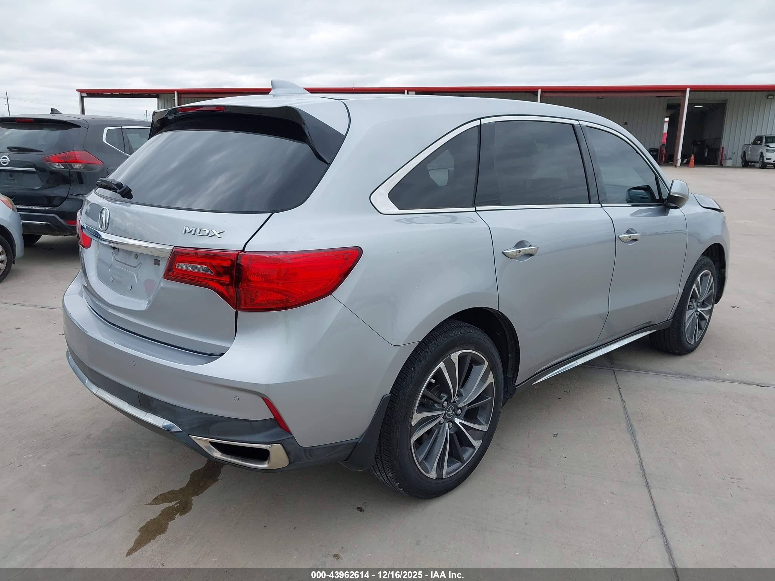 ACURA MDX image 4