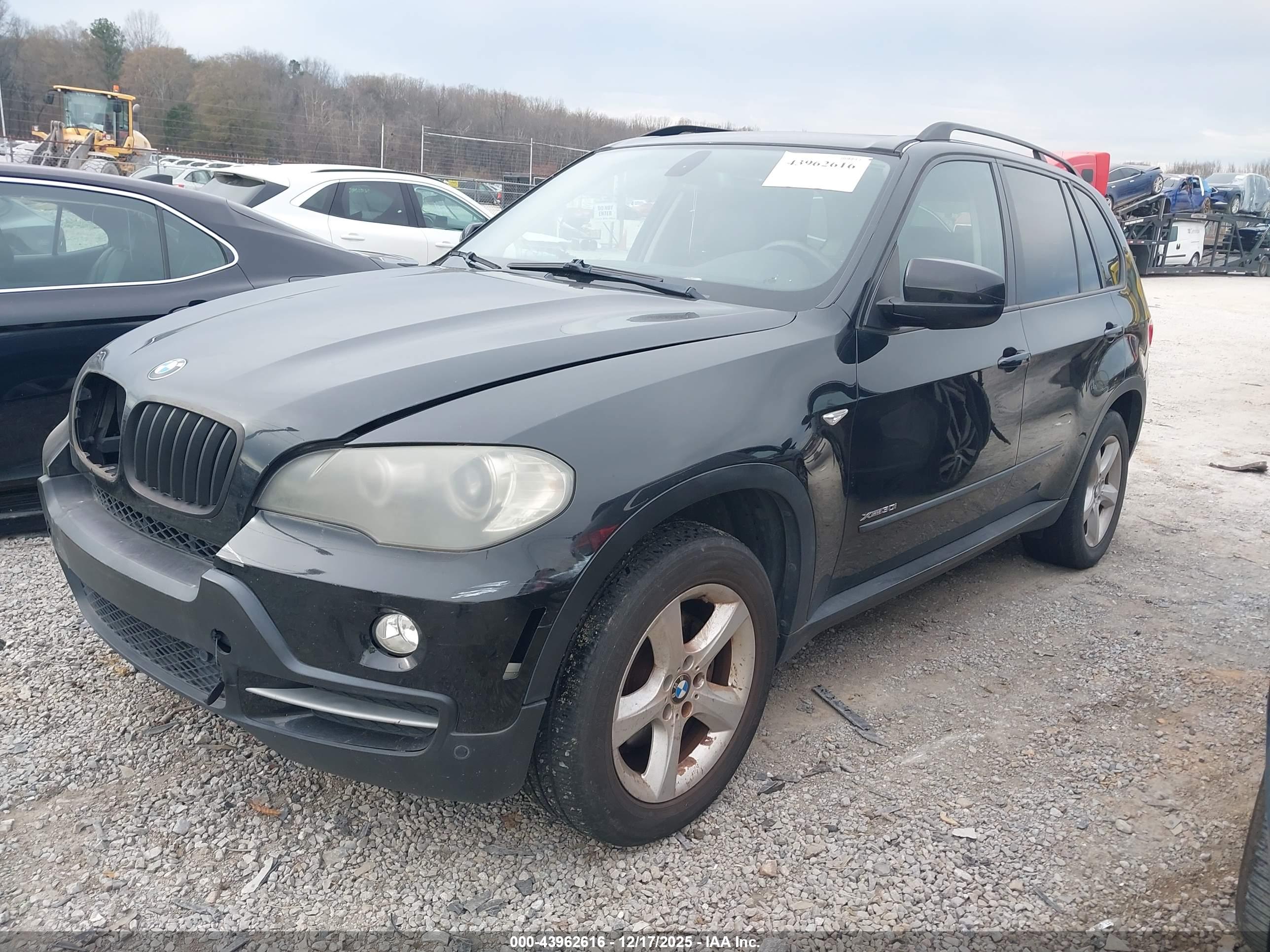 BMW X5 image 2