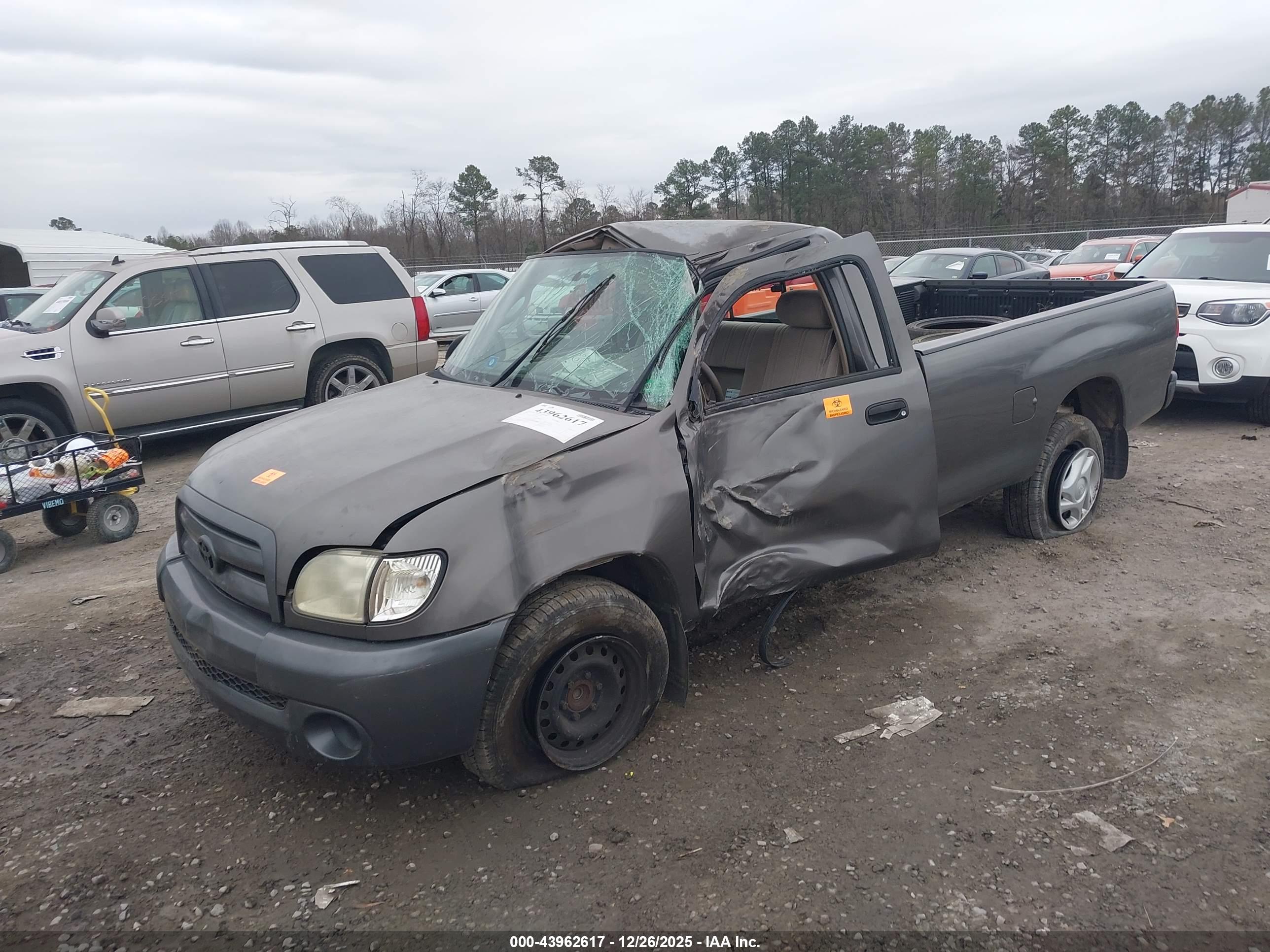 TOYOTA TUNDRA image 2