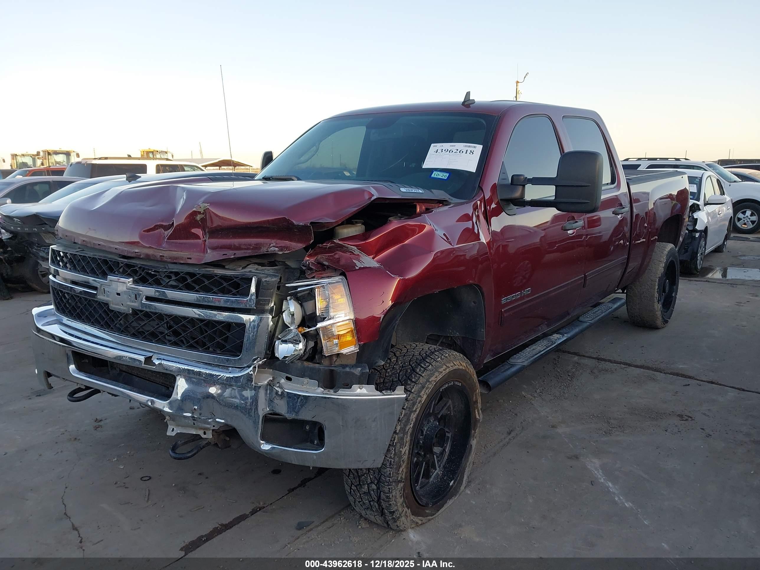 CHEVROLET SILVERADO image 2