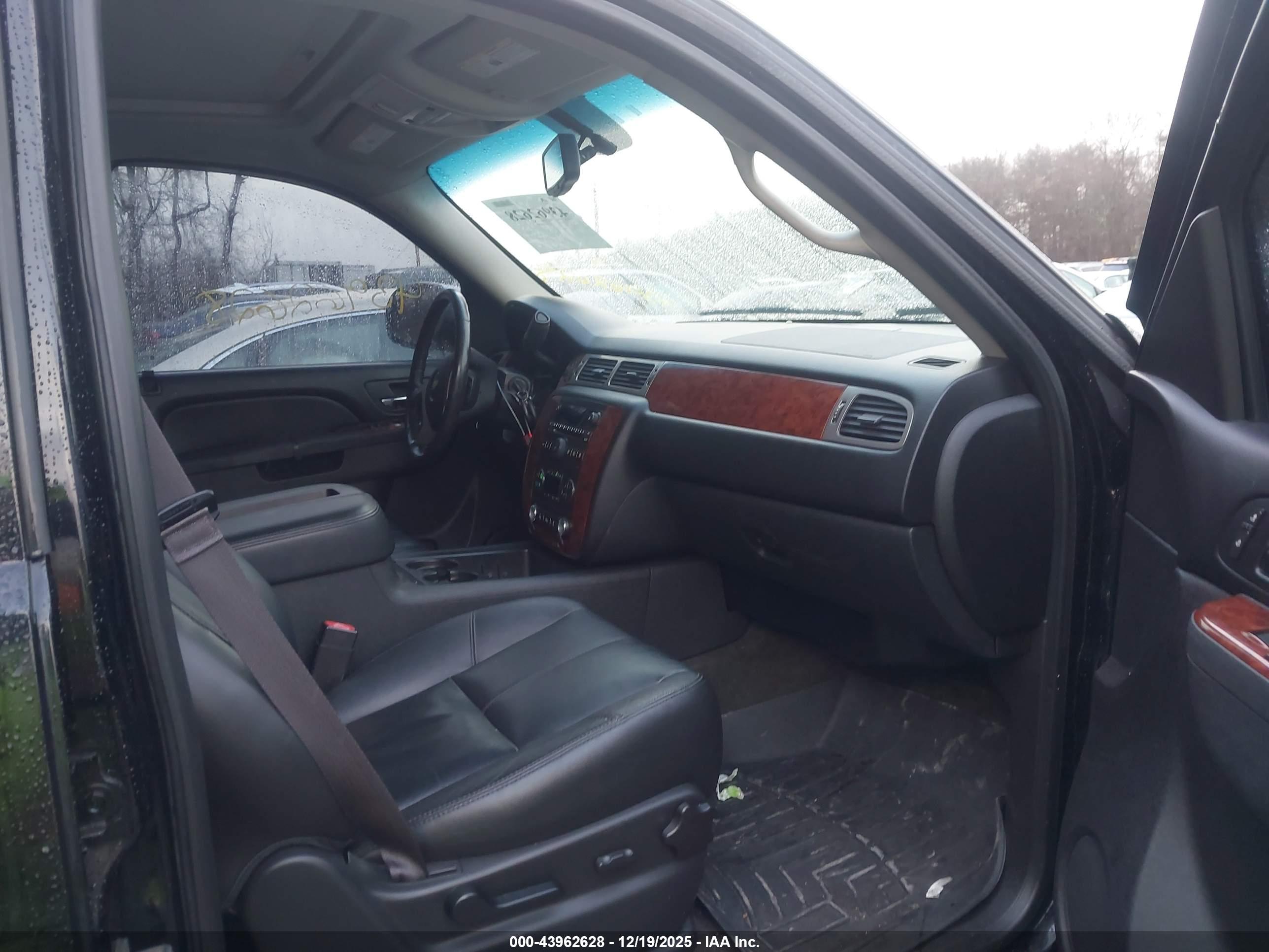 CHEVROLET AVALANCHE image 5