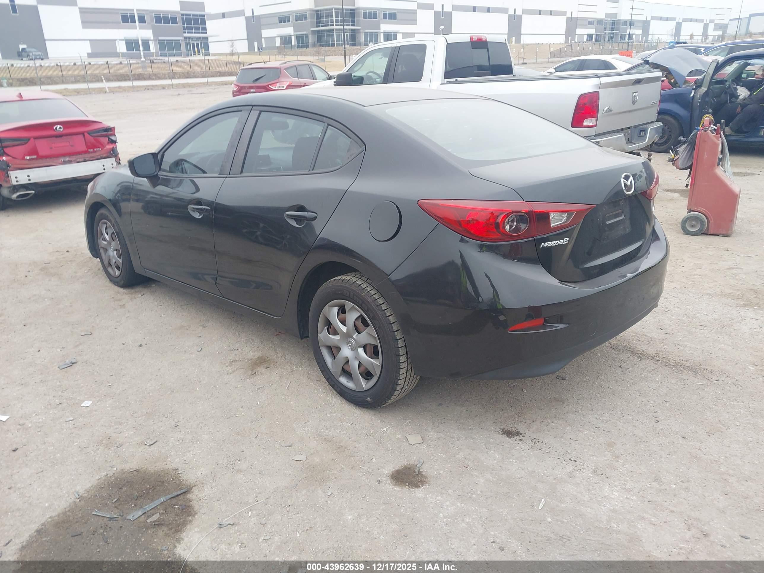 MAZDA MAZDA3 image 3