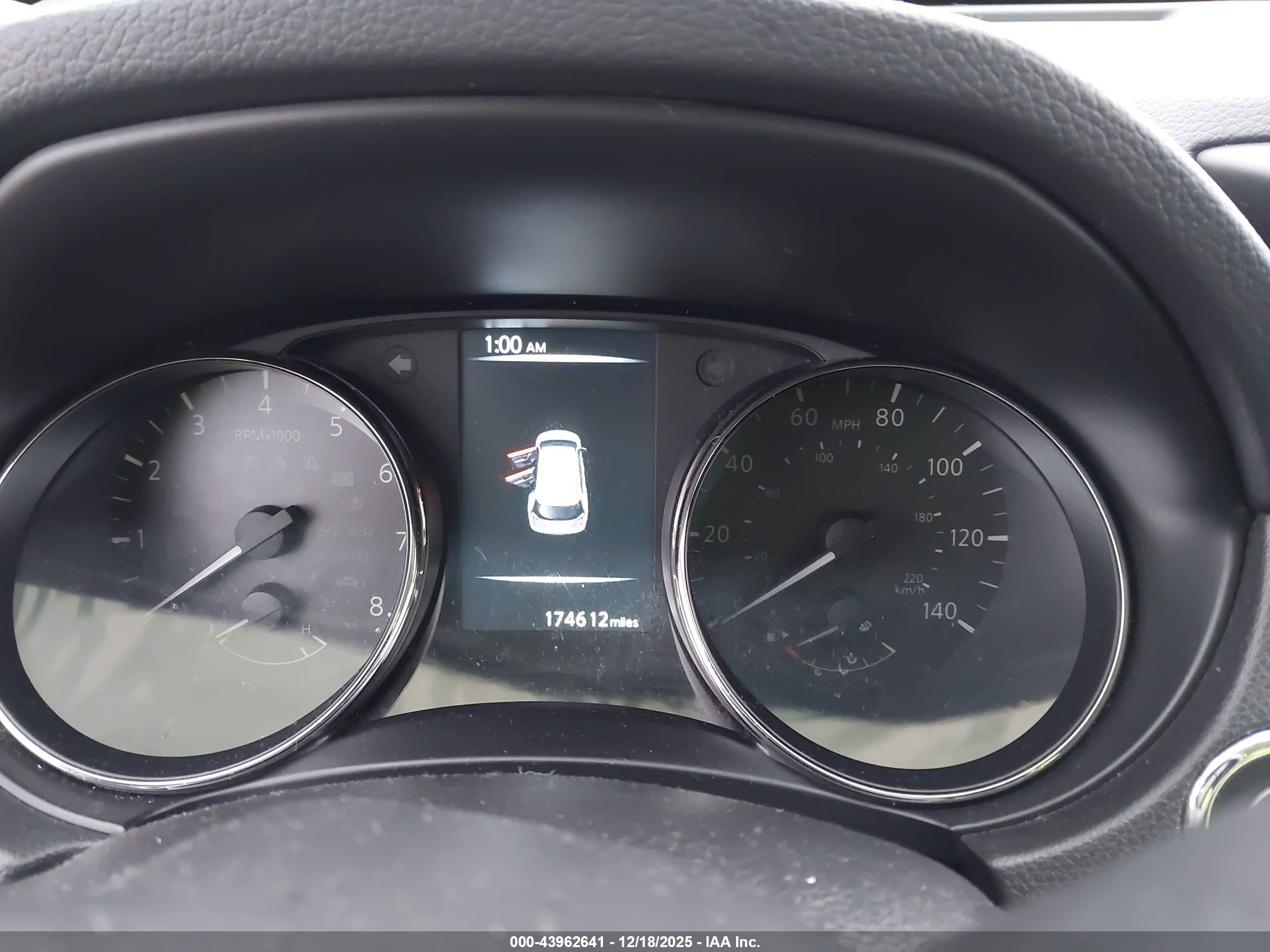 NISSAN ROGUE image 7
