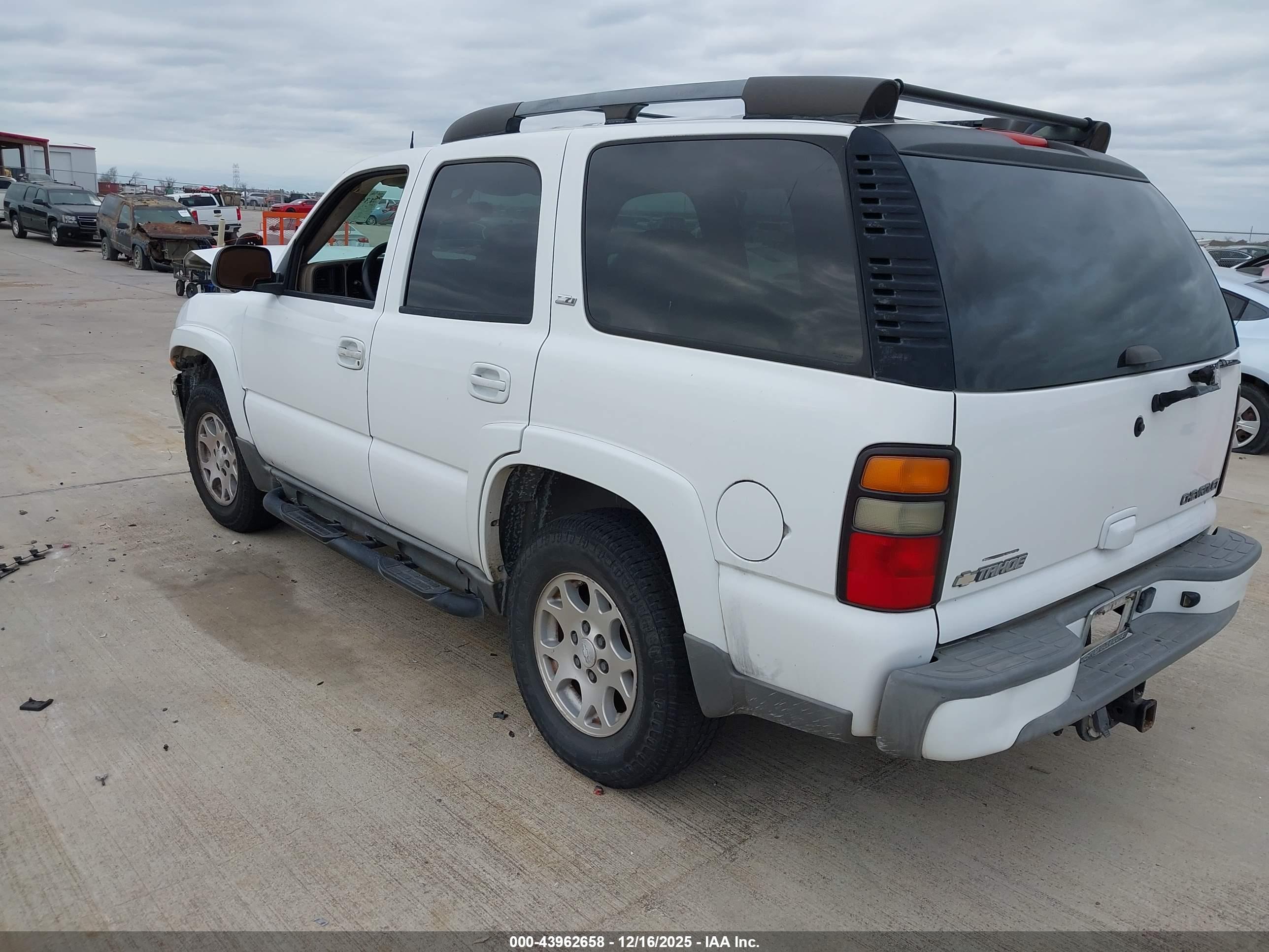 CHEVROLET TAHOE image 3