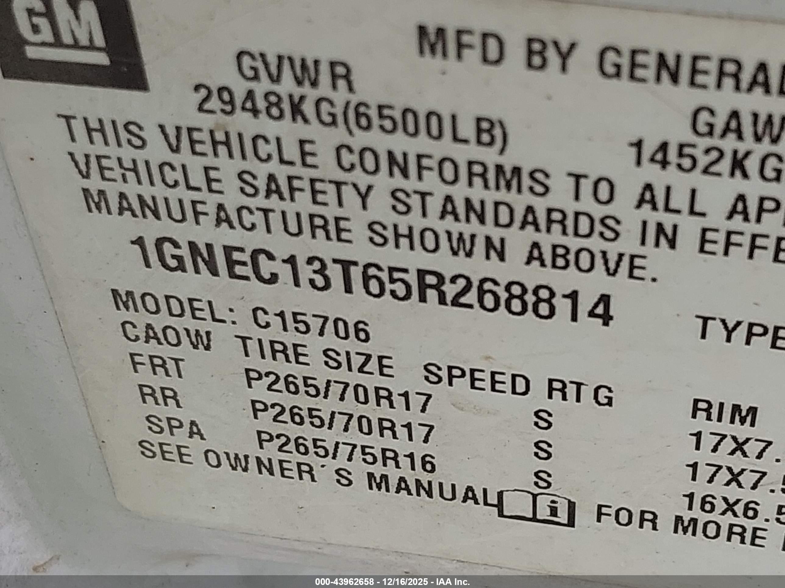 CHEVROLET TAHOE image 9