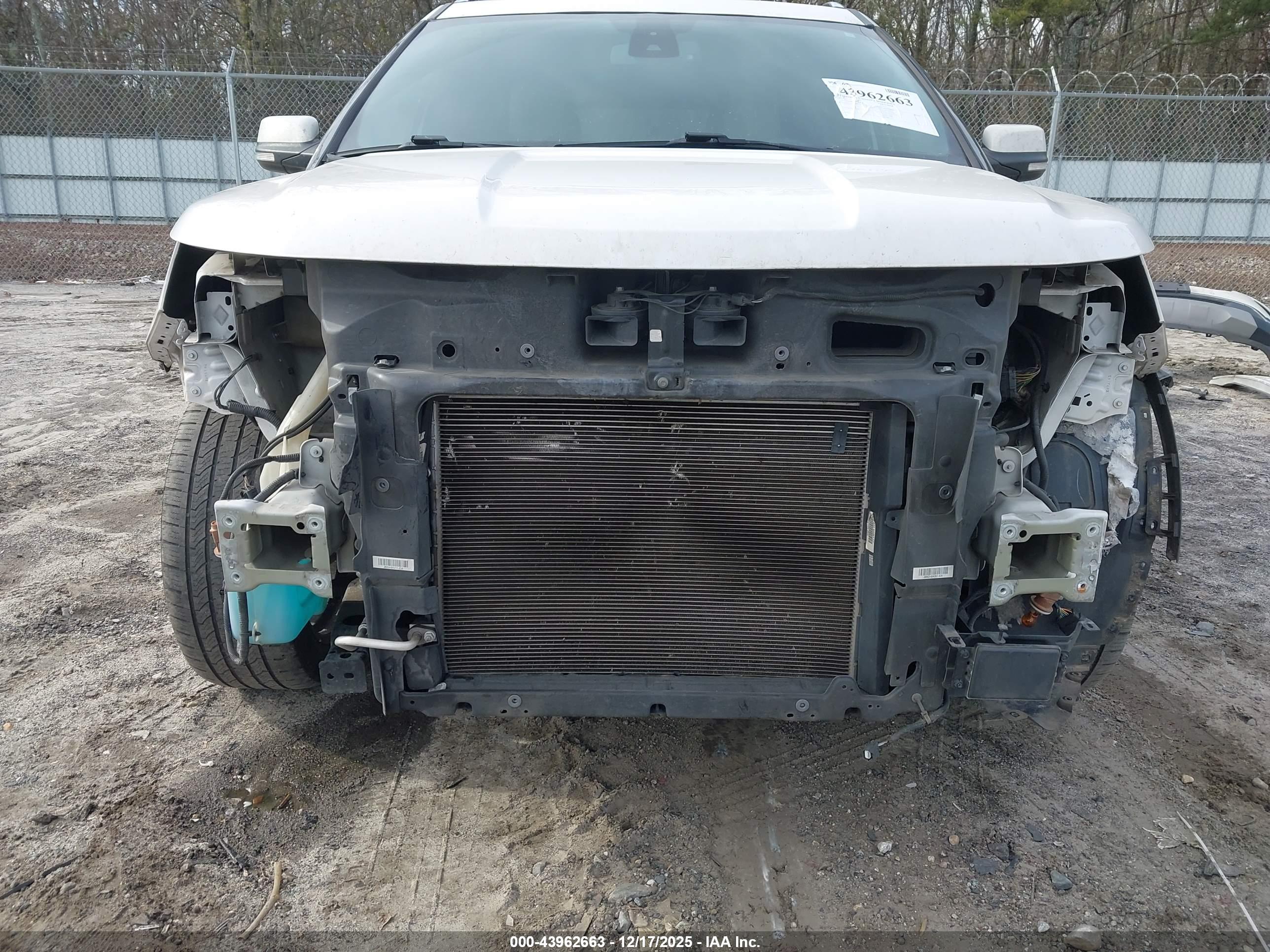 FORD EXPLORER image 6