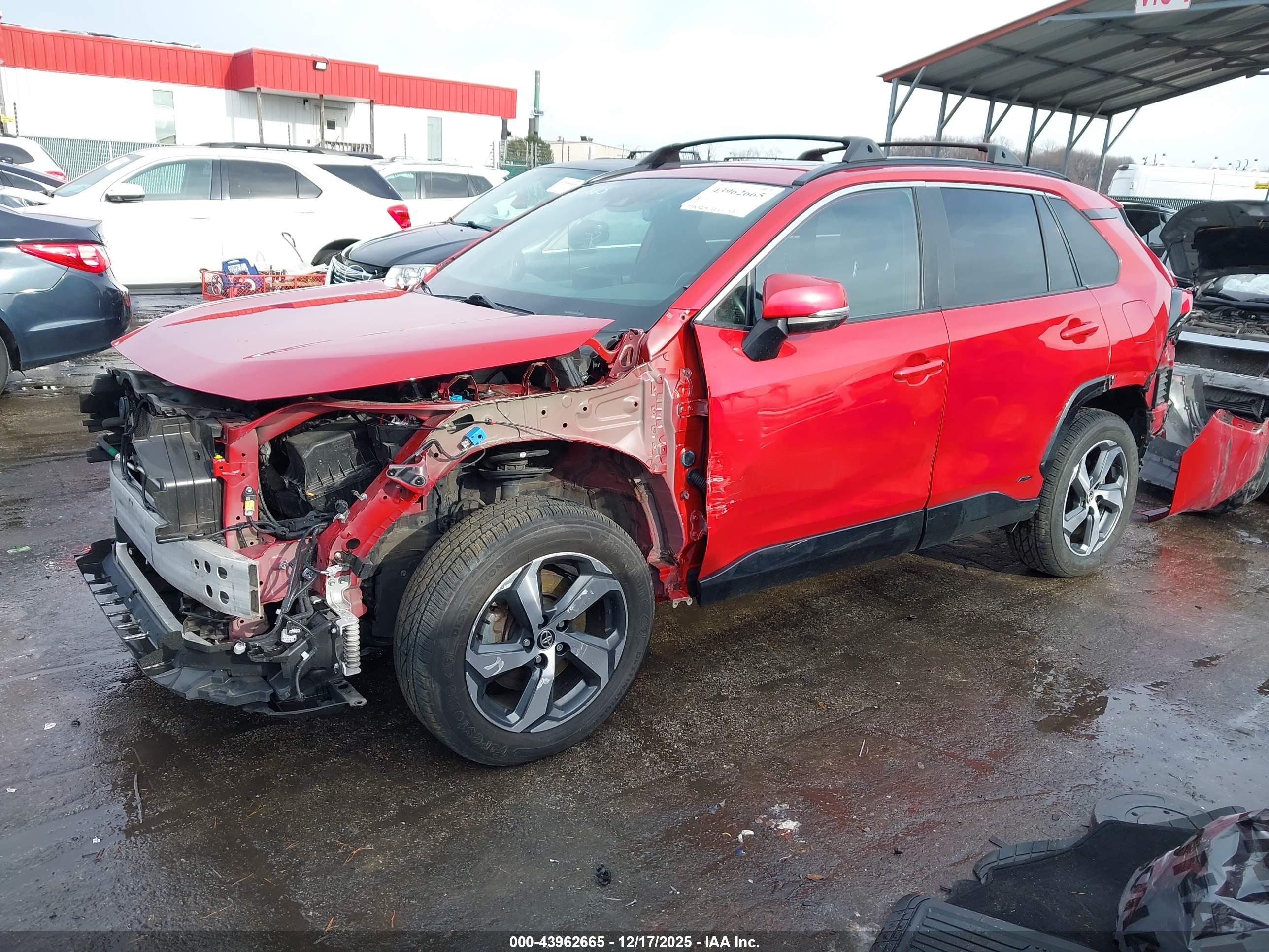 TOYOTA RAV4 image 2