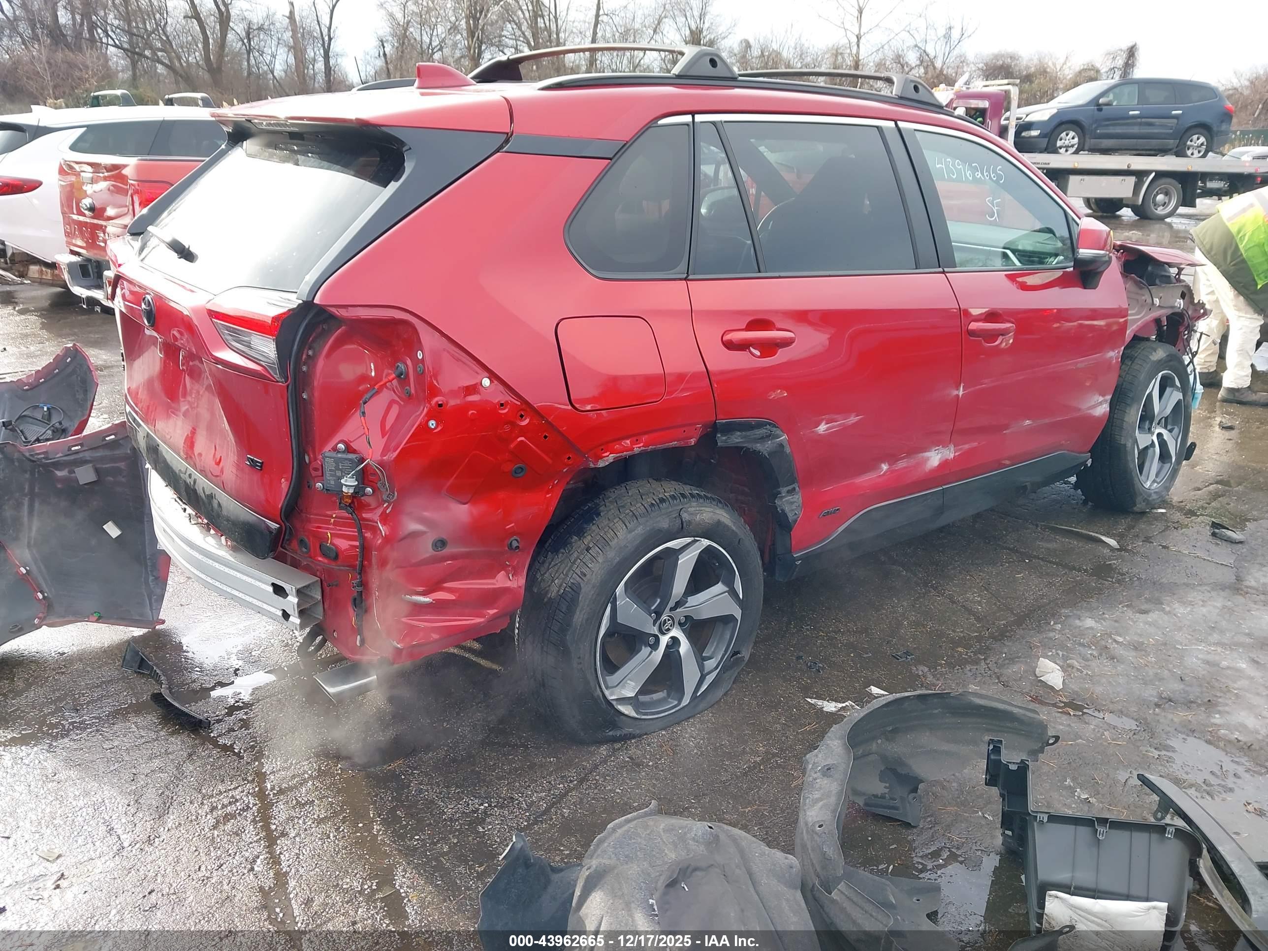 TOYOTA RAV4 image 4