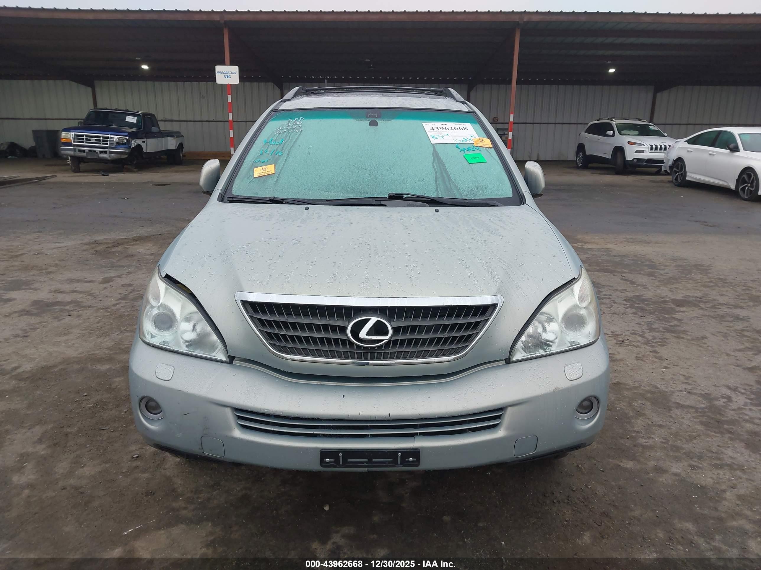 LEXUS RX image 6