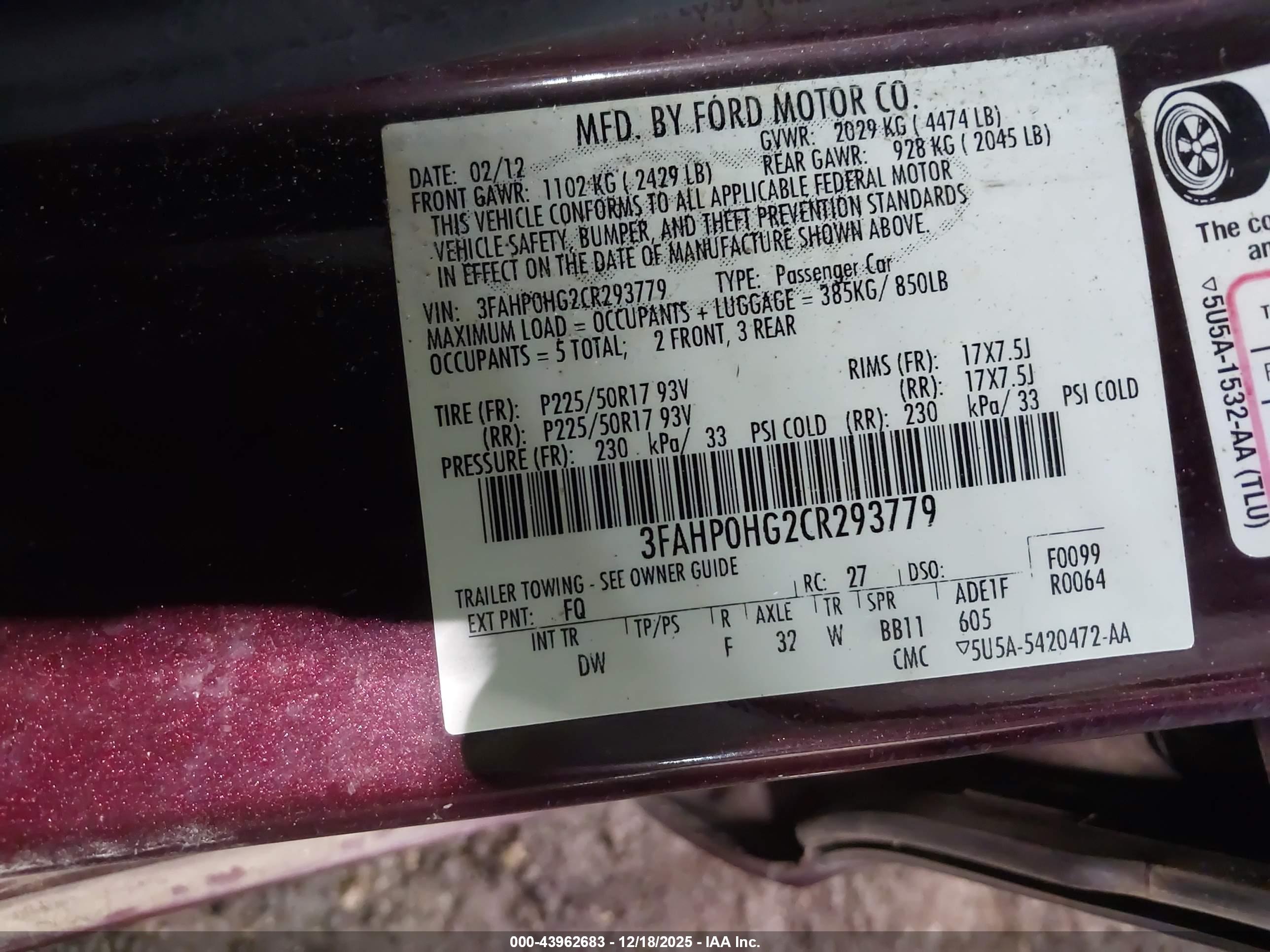 FORD FUSION image 9