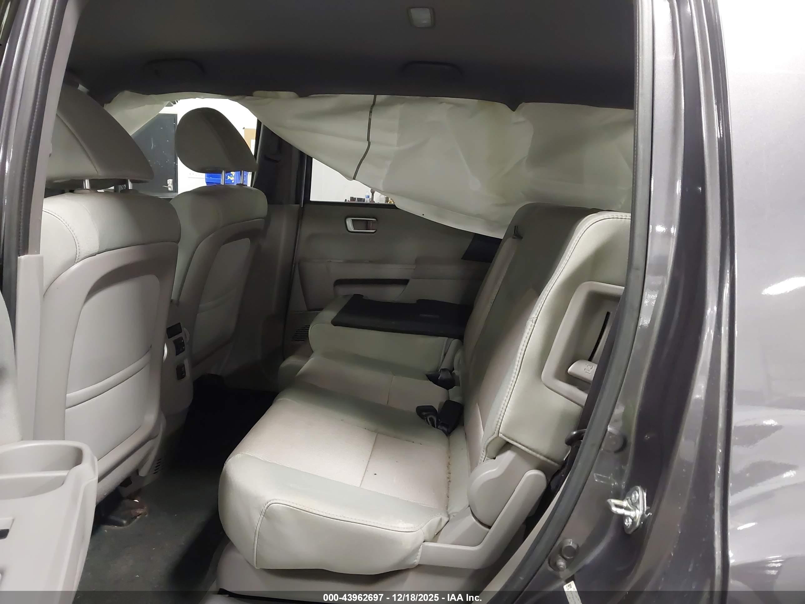 HONDA PILOT image 8