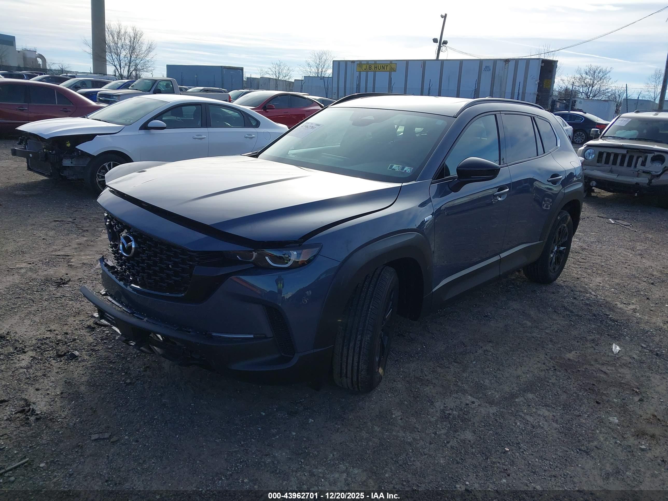 MAZDA CX-50 image 2