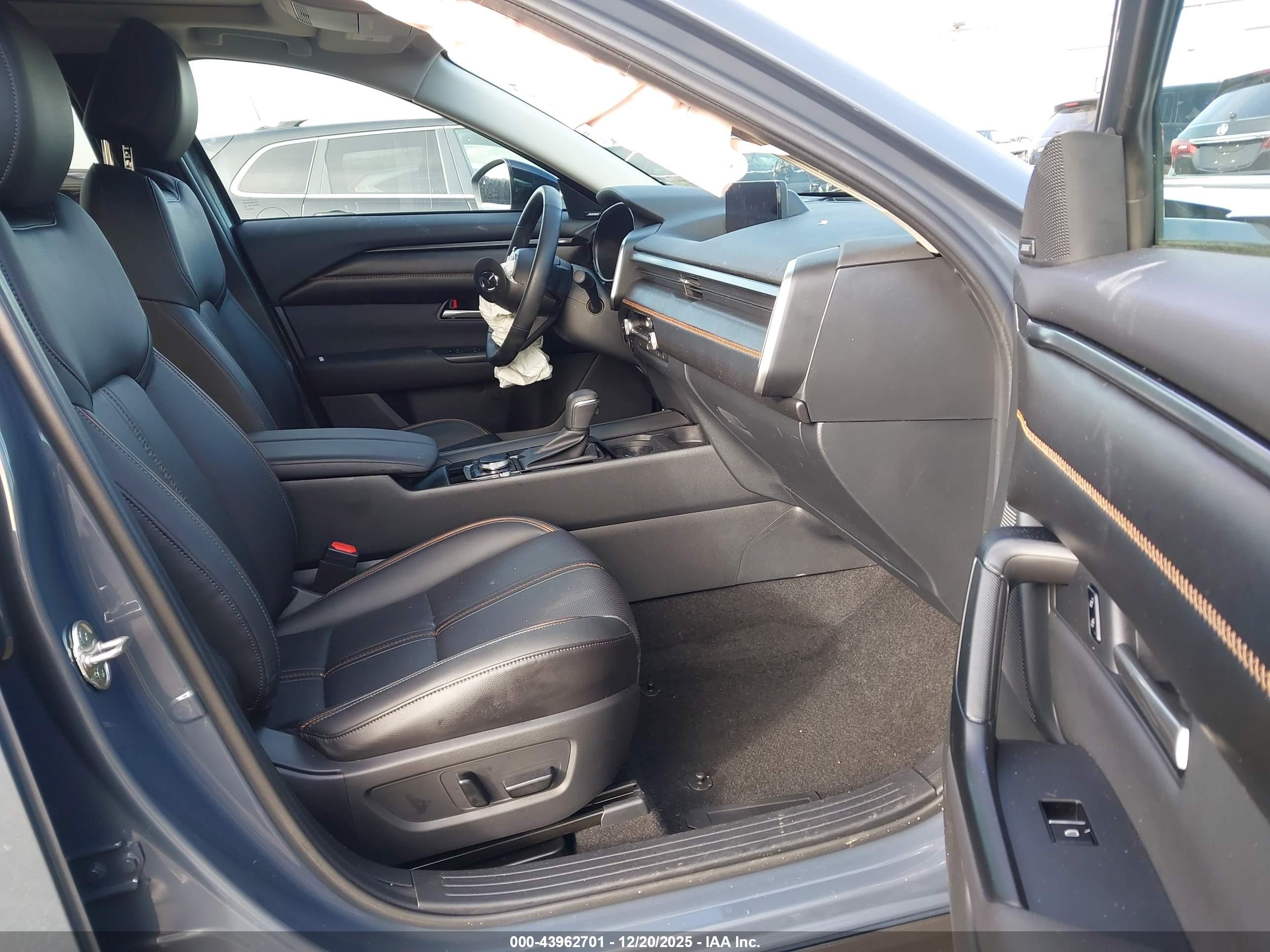 MAZDA CX-50 image 5