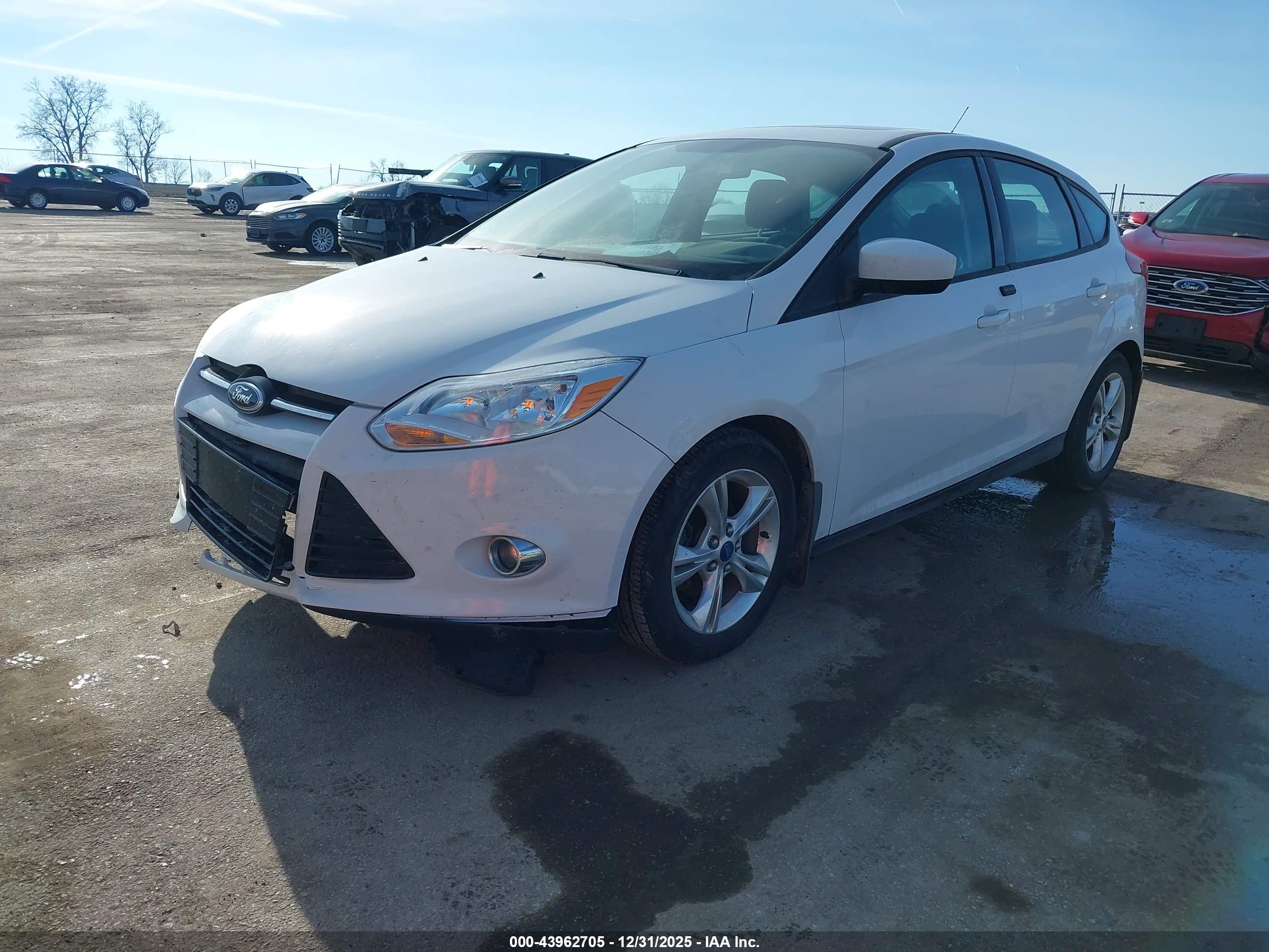 FORD FOCUS image 2