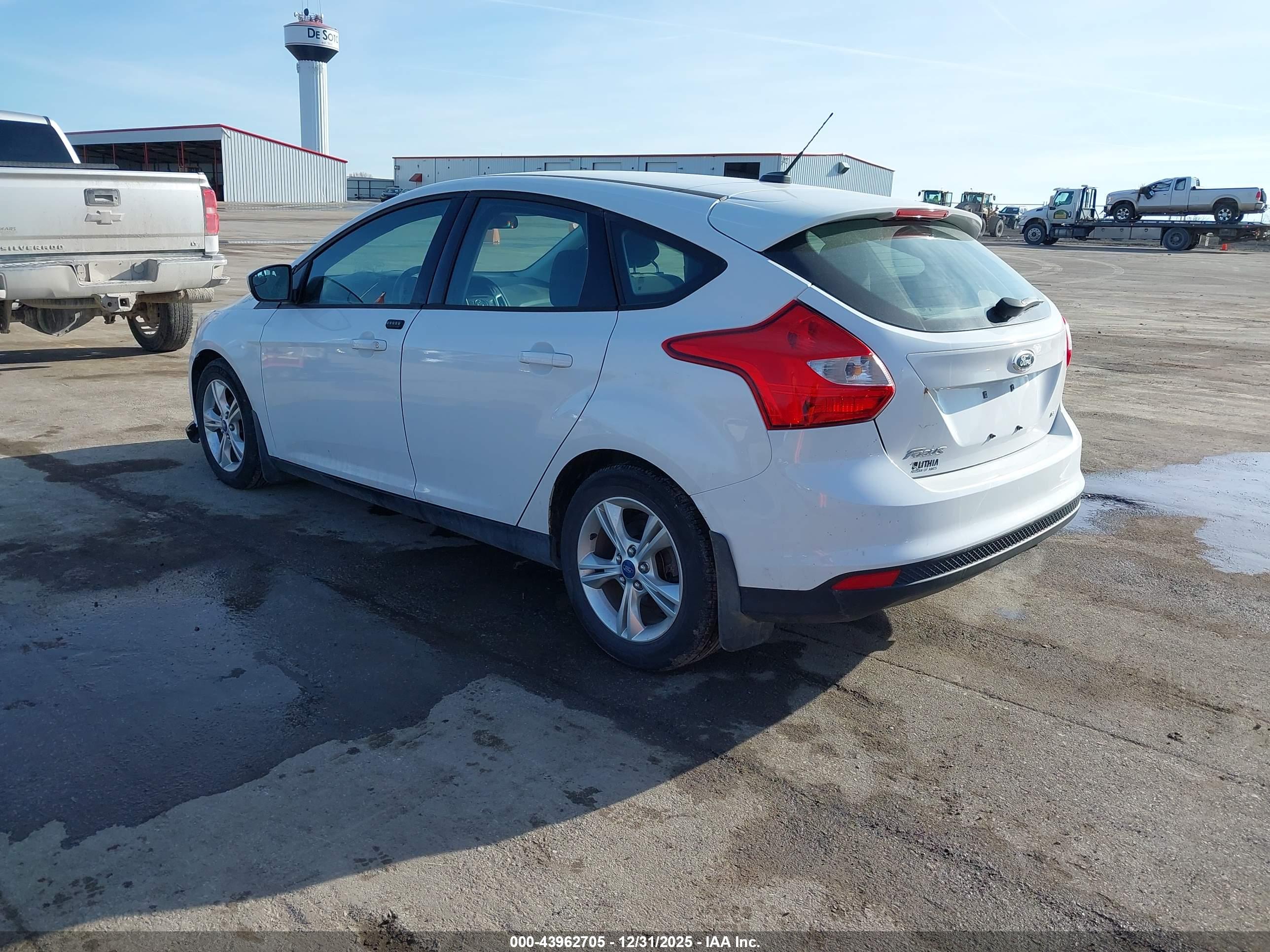 FORD FOCUS image 3