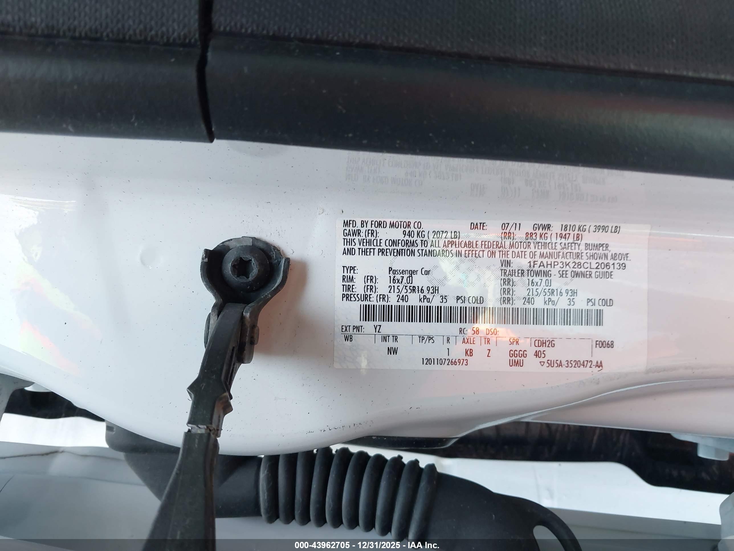 FORD FOCUS image 9