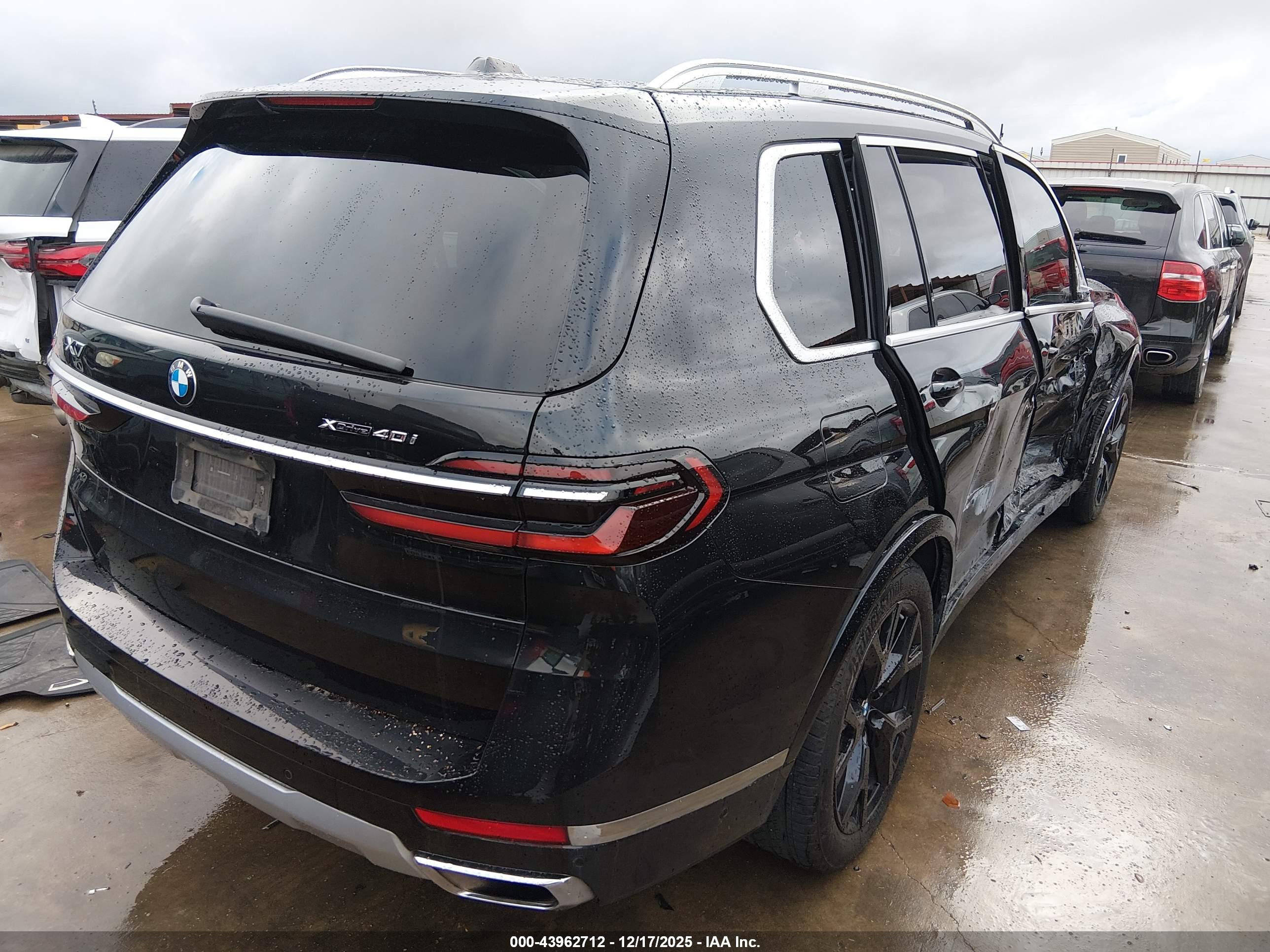 BMW X7 image 4