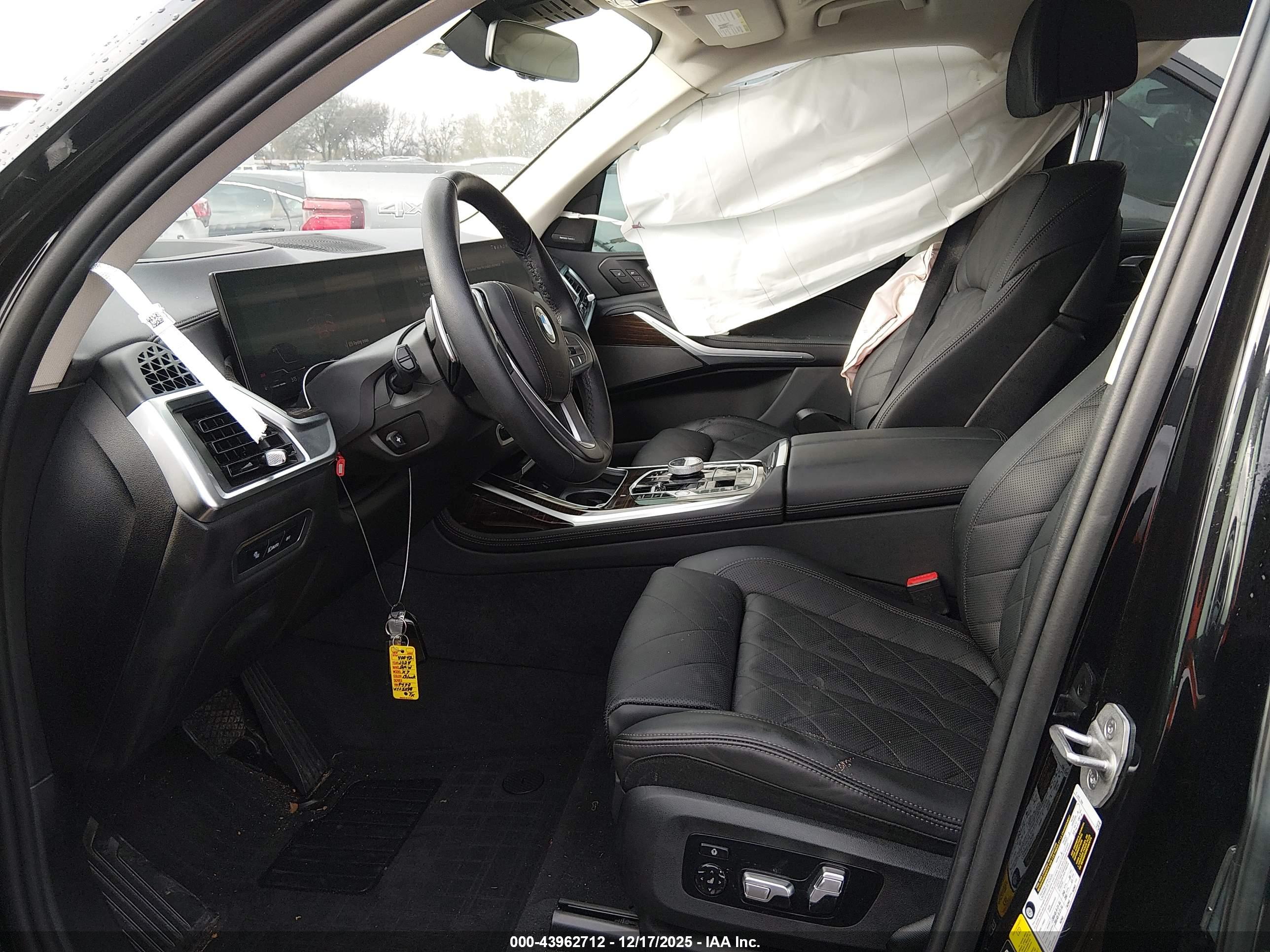 BMW X7 image 5