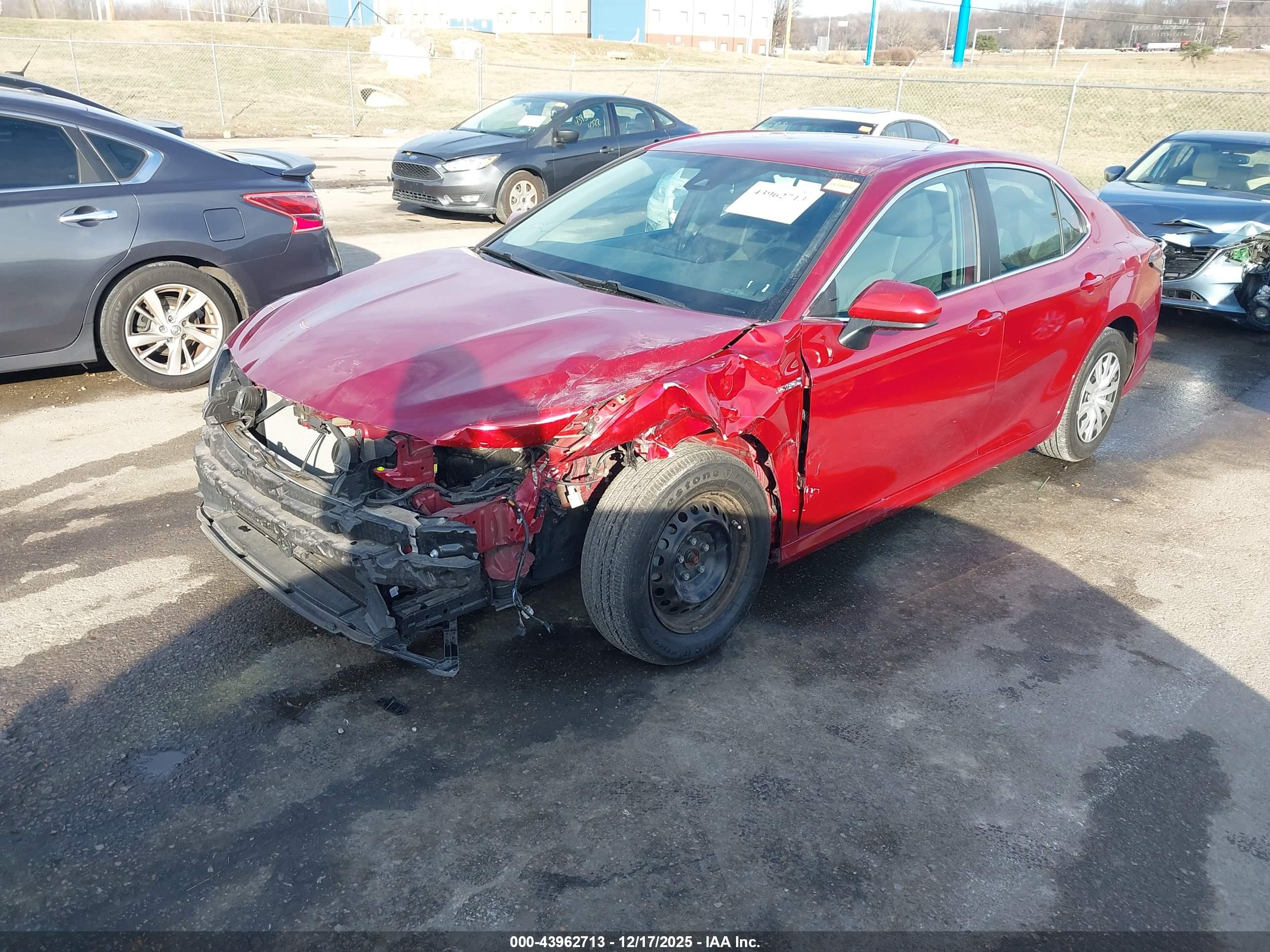 TOYOTA CAMRY image 2