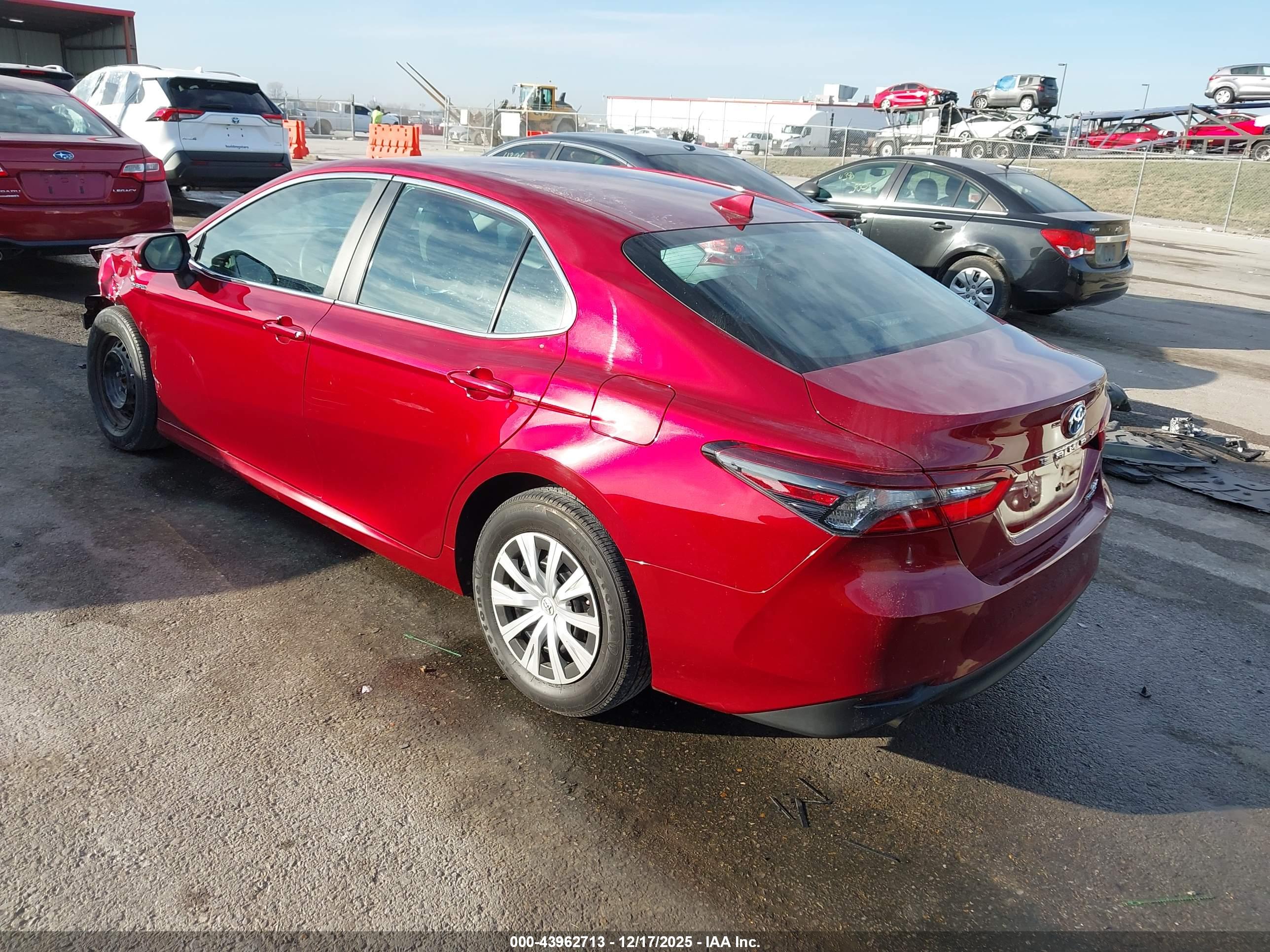 TOYOTA CAMRY image 3