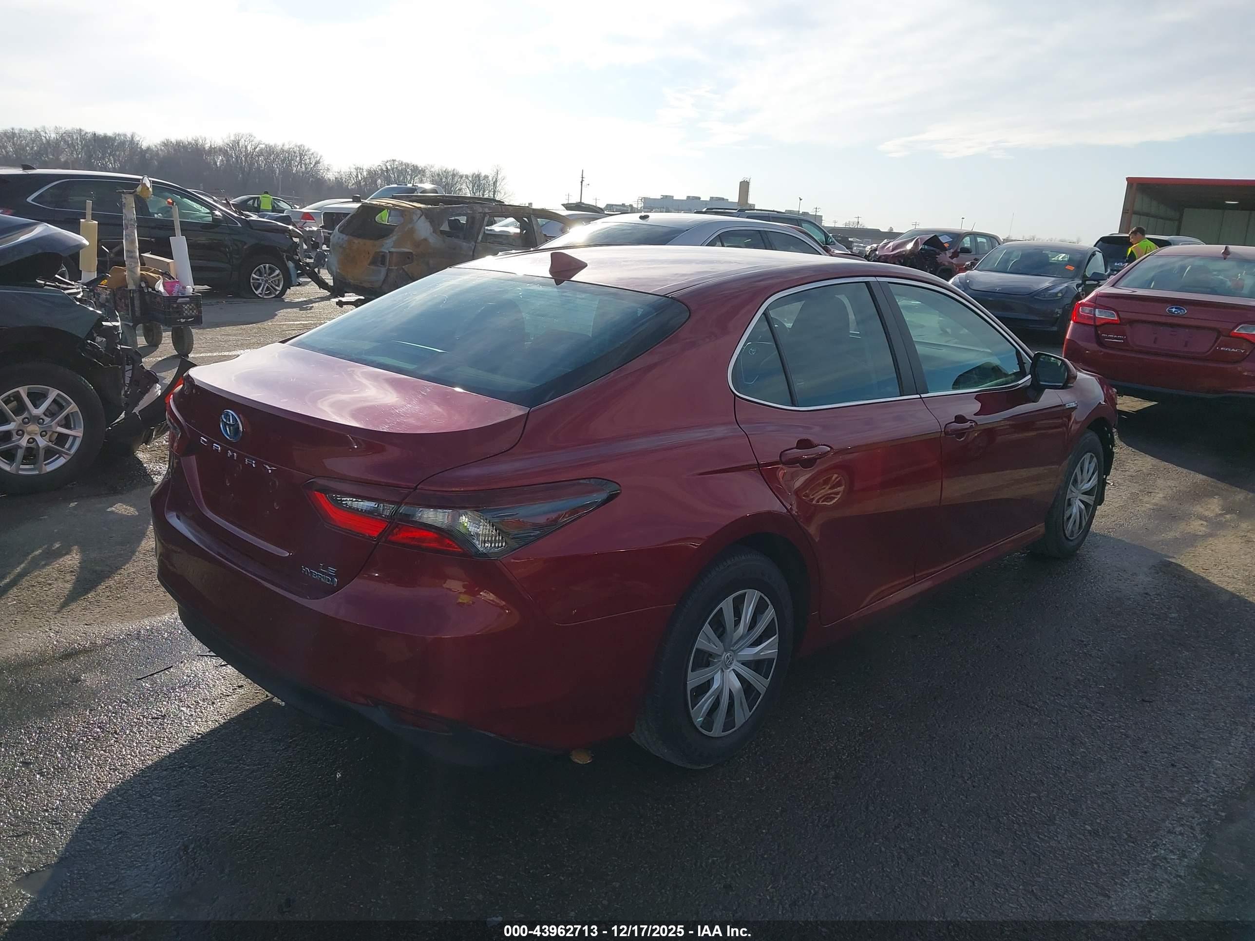 TOYOTA CAMRY image 4