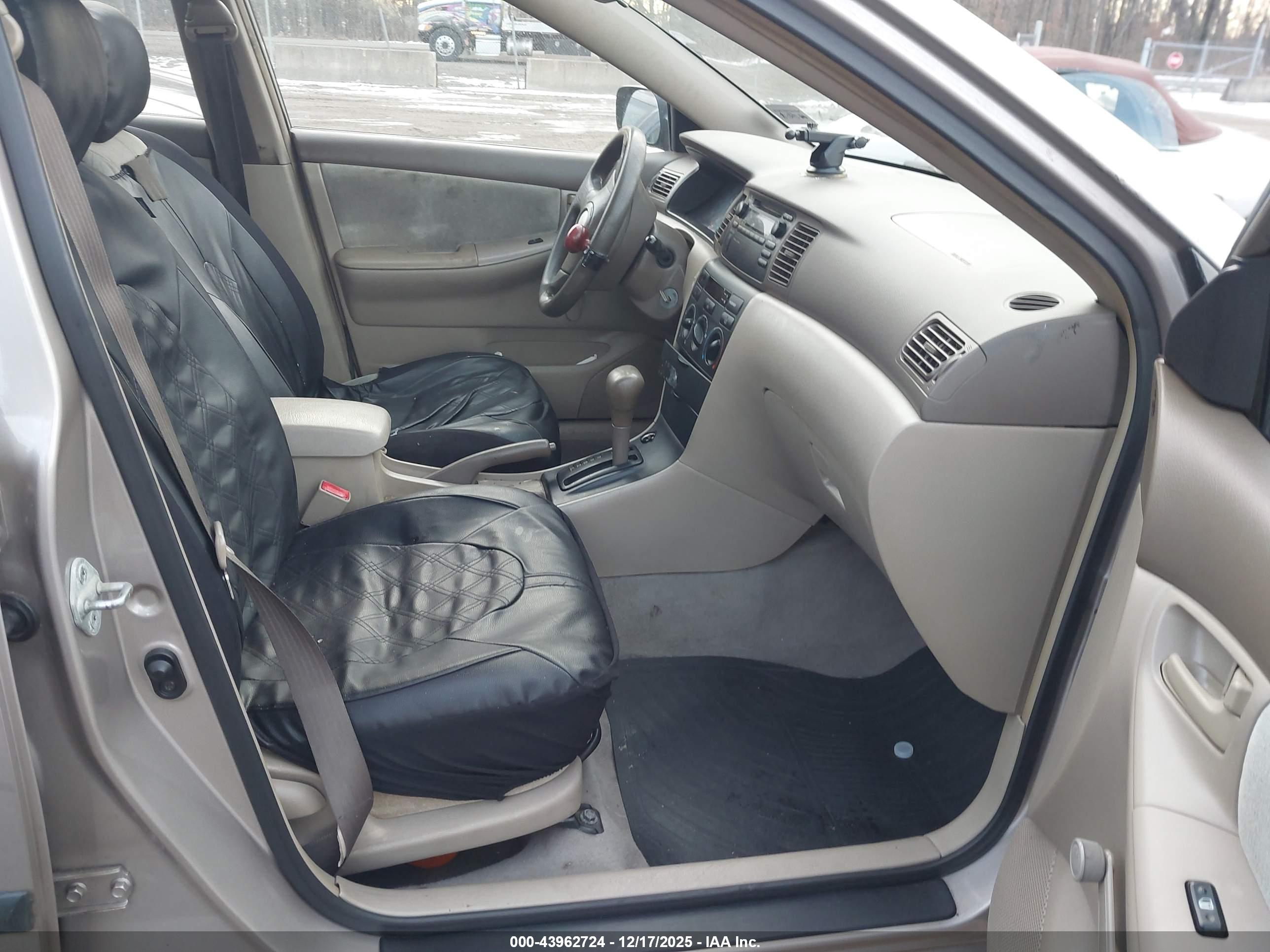 TOYOTA COROLLA image 5