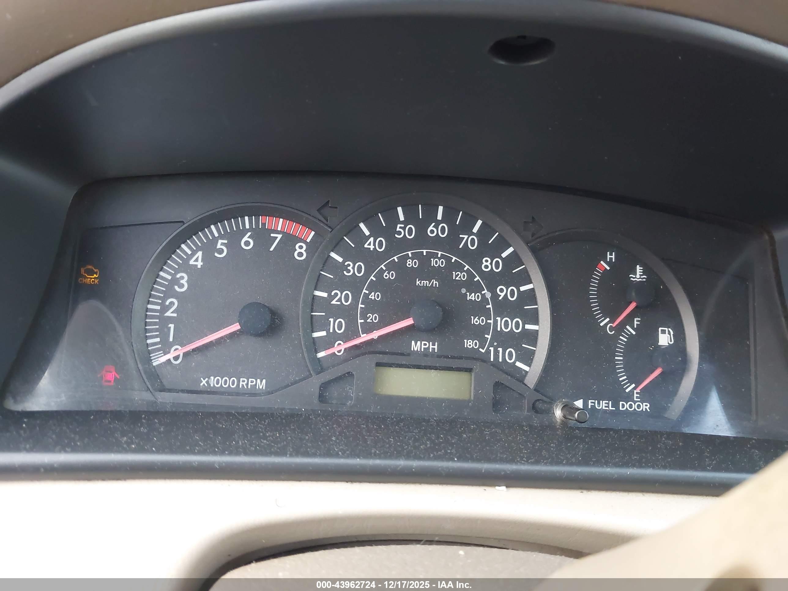 TOYOTA COROLLA image 7