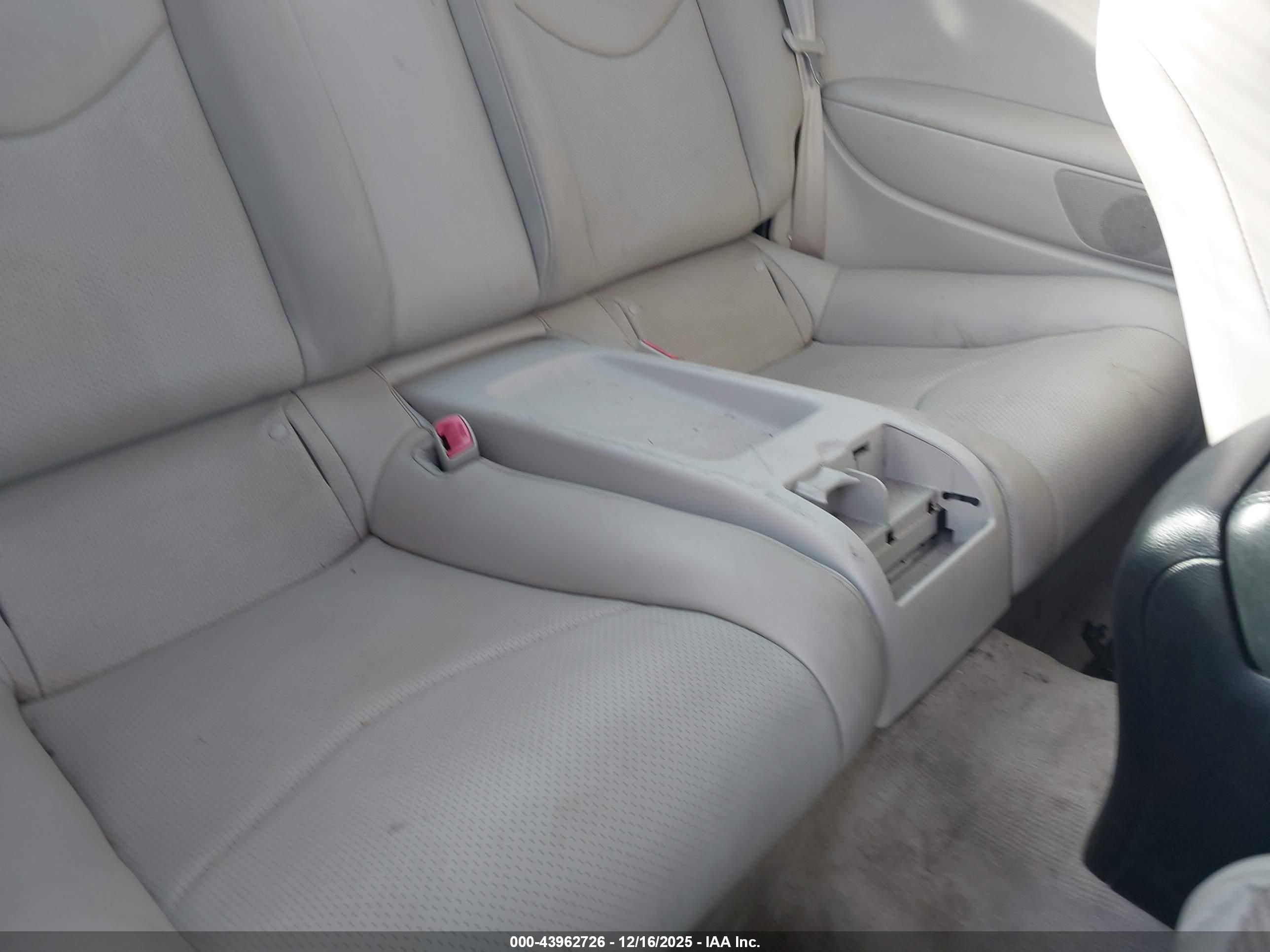 INFINITI G37 image 8