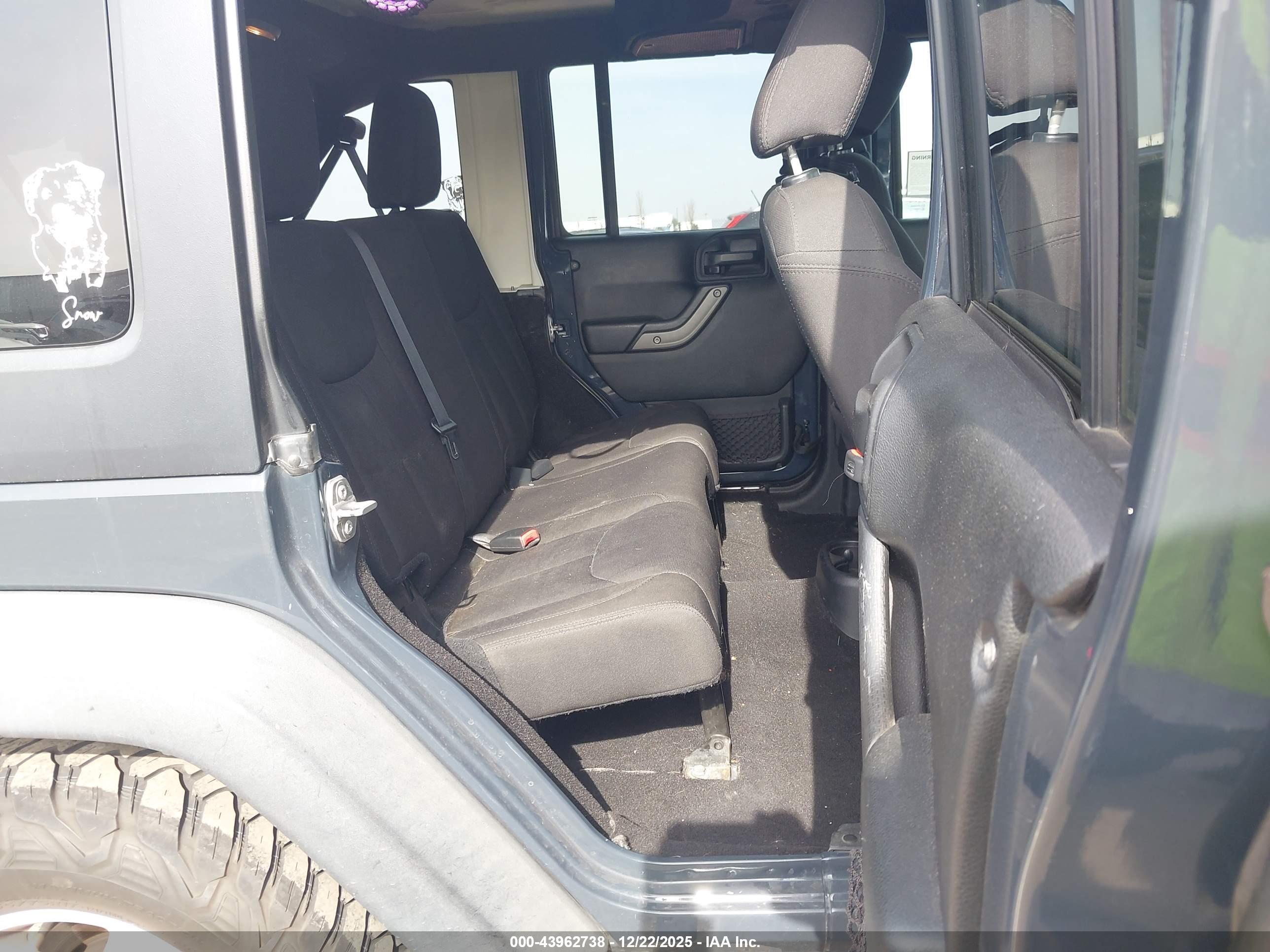 JEEP WRANGLER image 8