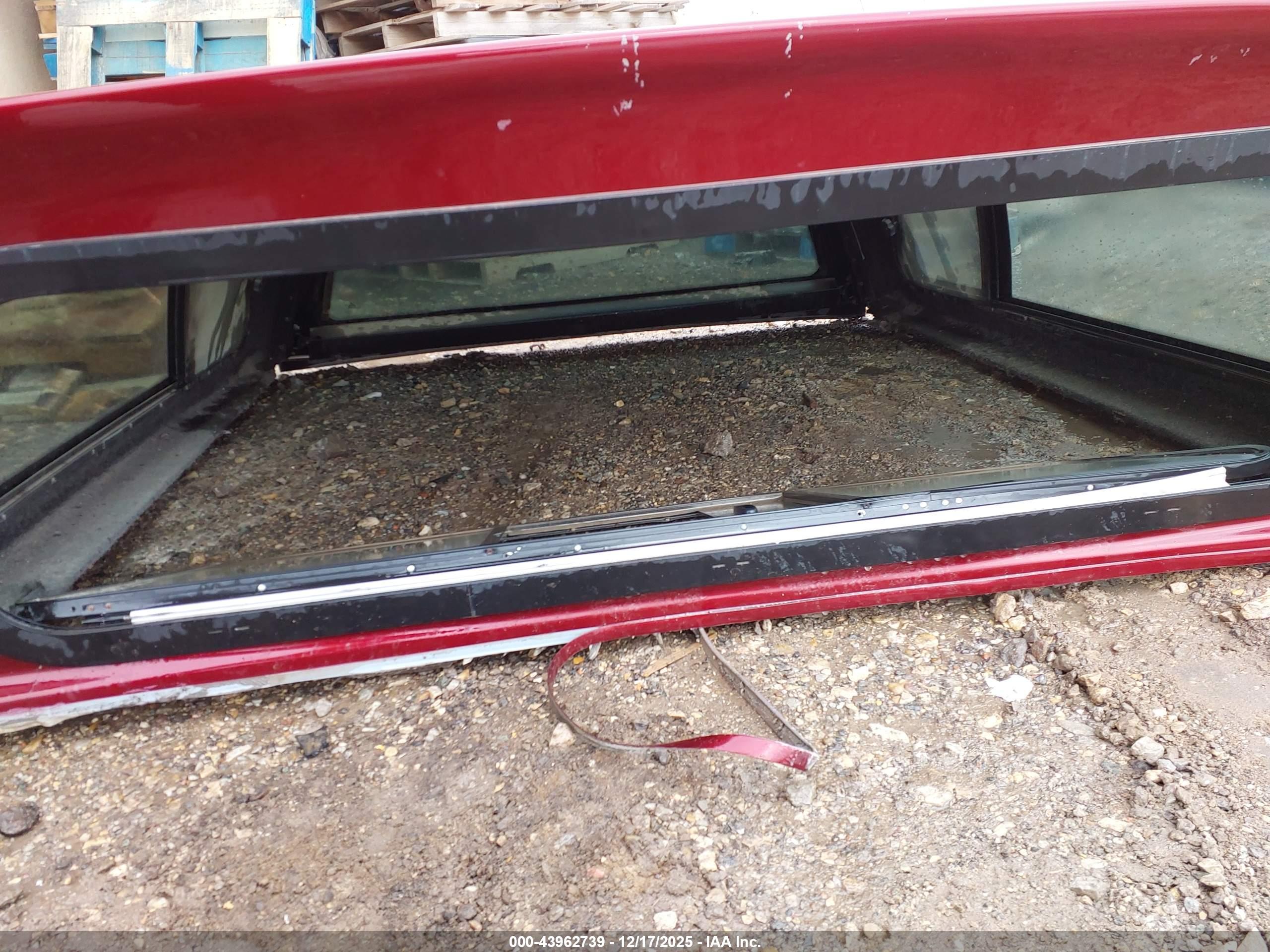 CAMPER SHELL image 10