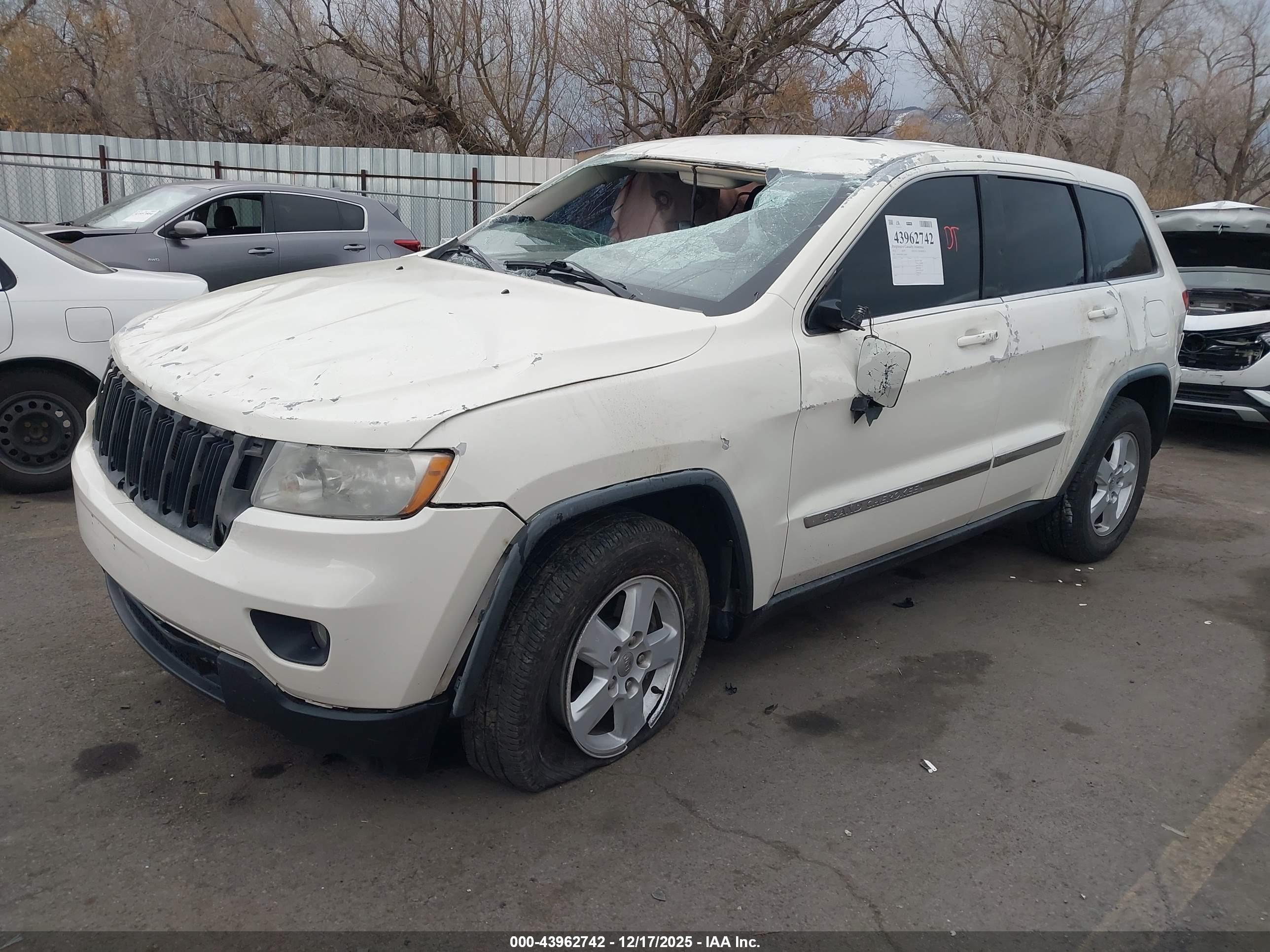 JEEP GRAND image 2