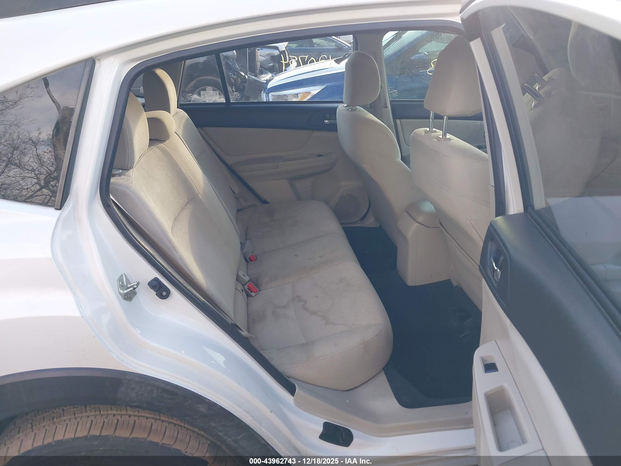 SUBARU XV image 8